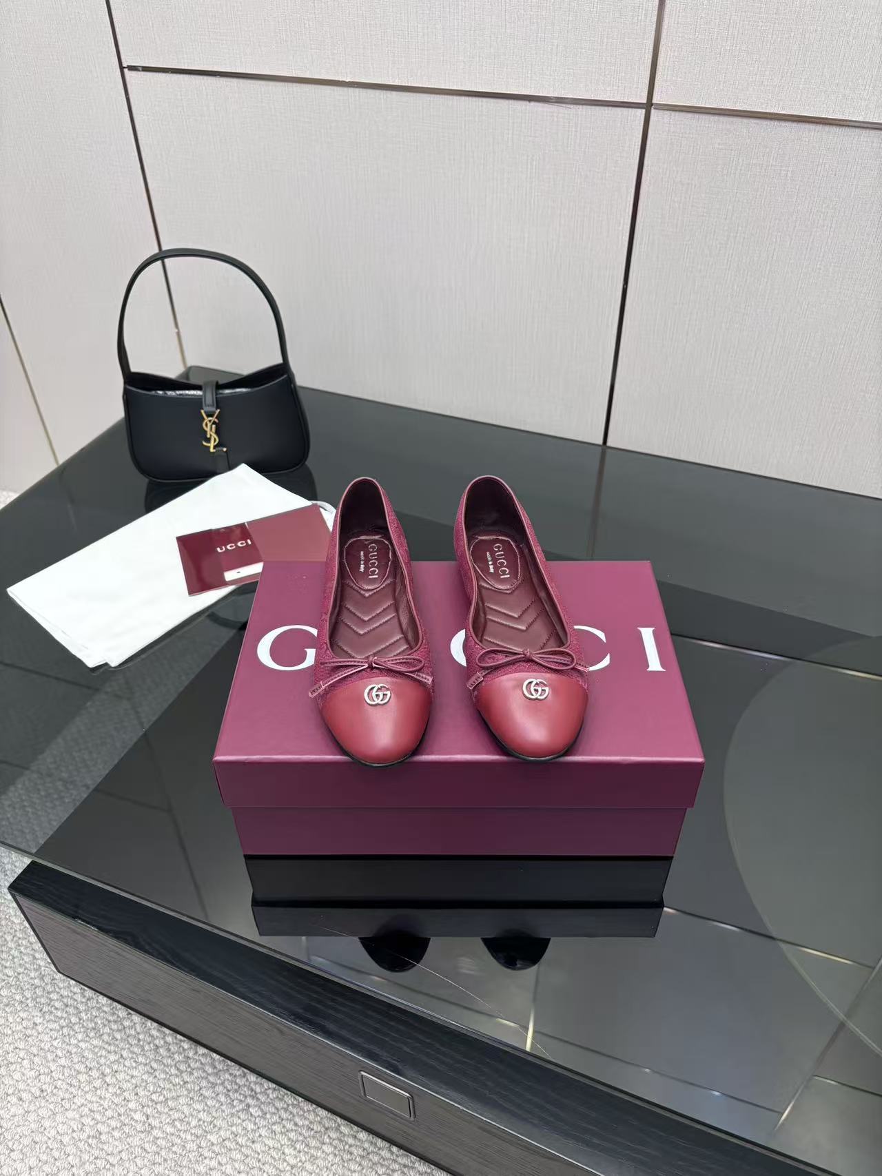 “GUCCI 25-Stamped Ballet Shoes: Custom Design, Premium Materials, Popular Ballerina Style” - 图片 1
