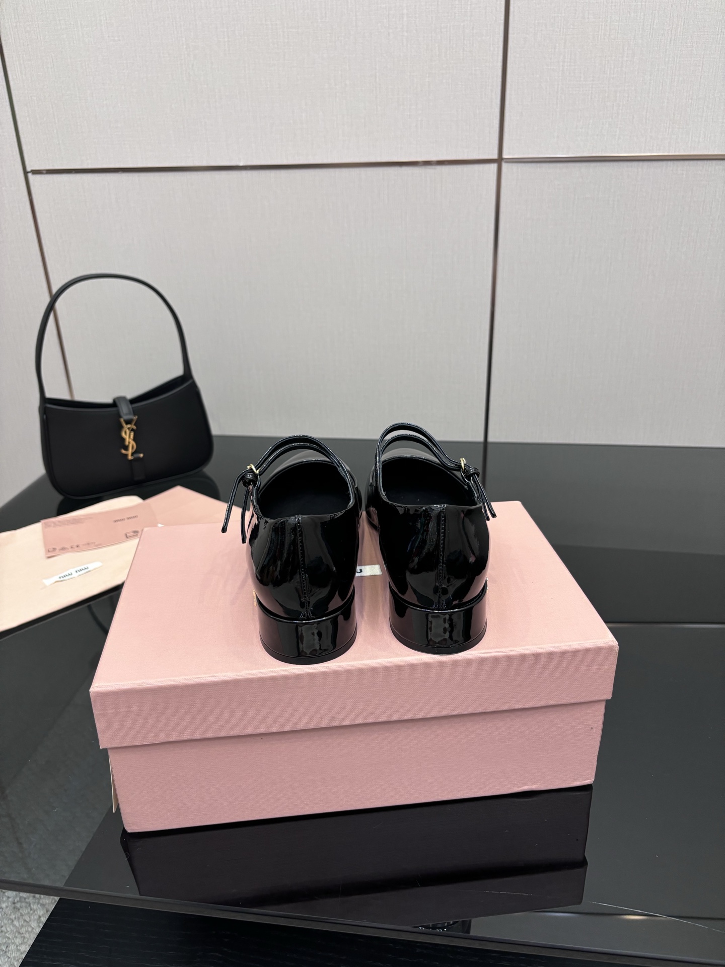 “MIU MIU 25 Fall Winter Zhang Hot Zhang Won-Ying Shoes Collection Review” - 图片 6