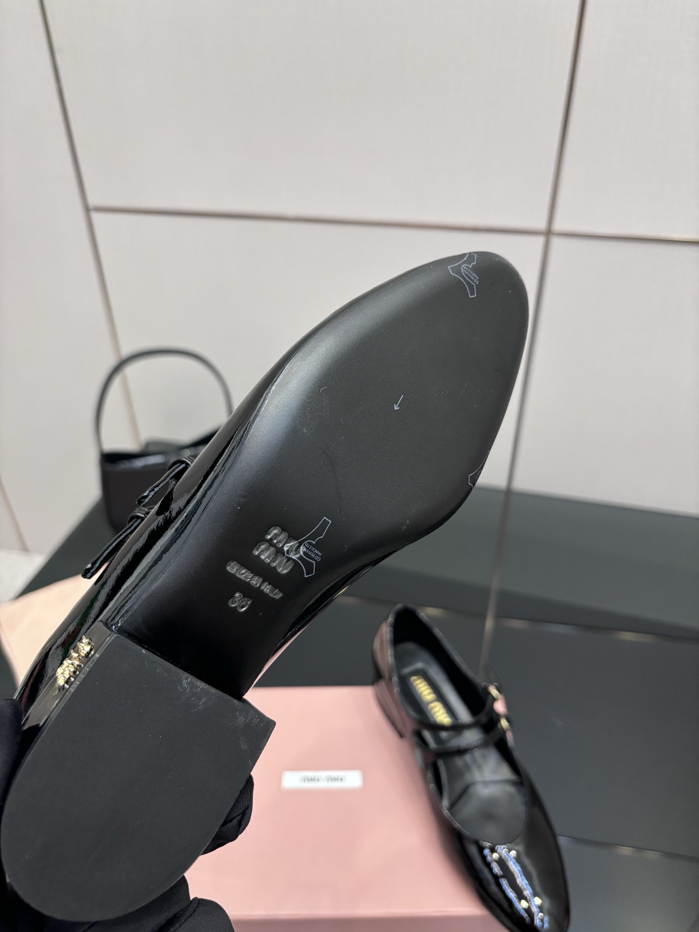 “MIU MIU 25 Fall Winter Zhang Hot Zhang Won-Ying Shoes Collection Review” - 图片 9