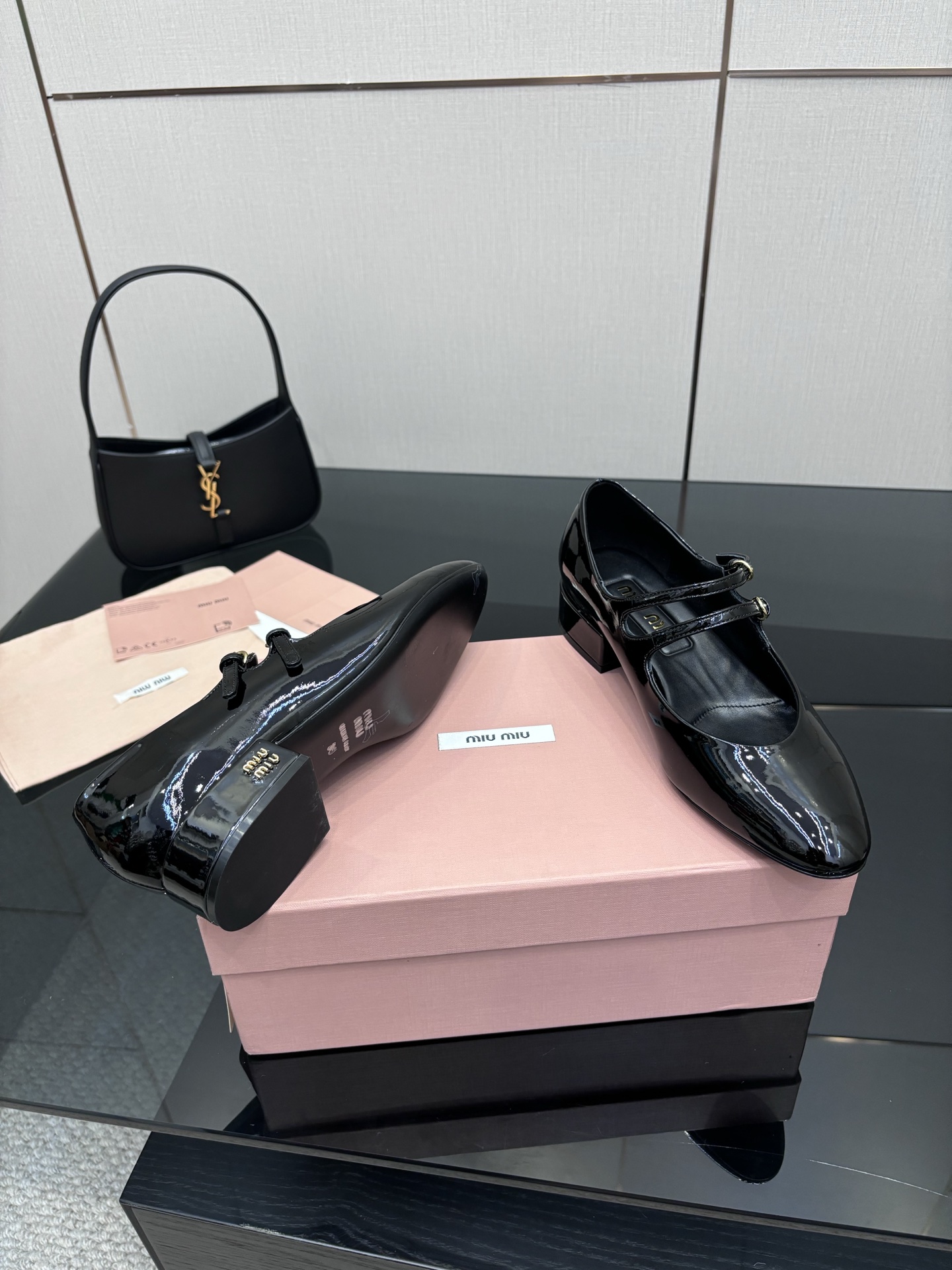 “MIU MIU 25 Fall Winter Zhang Hot Zhang Won-Ying Shoes Collection Review” - 图片 4