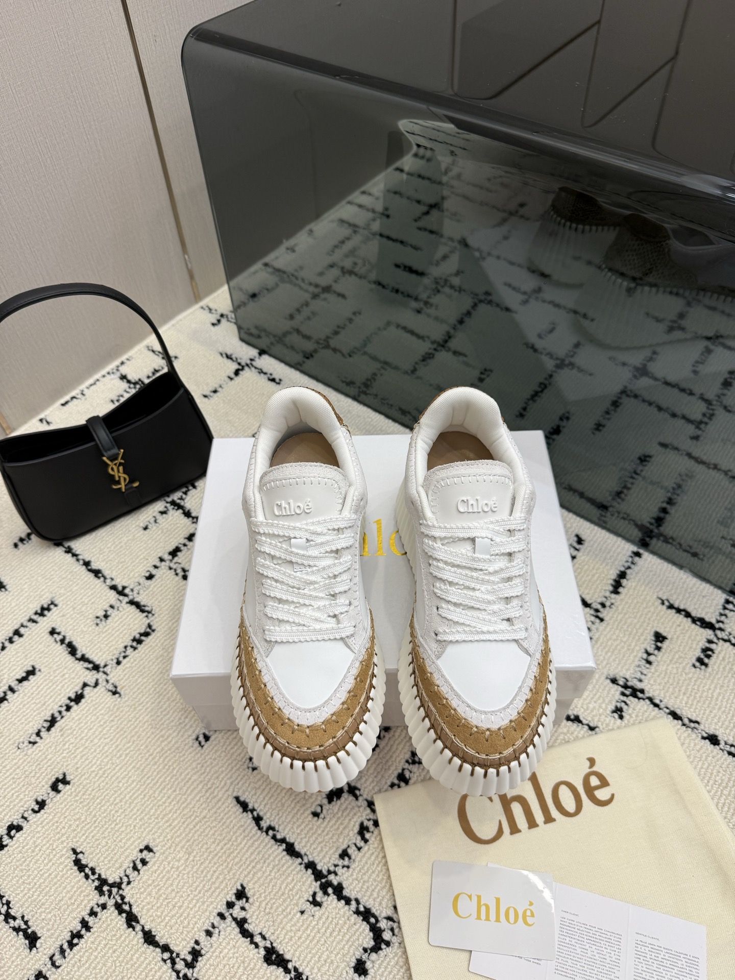 NO:889583,Chloe's latest sewing mark thread, original private model high-density foam soles, artificial Goodyear threading, all the positions are just right after matching, all the craftsmanship is consistent with the original material, it is definitely a pair of wear-resistant and durable, a must-have for walking in the world!  !  Versatile Korean version, standard size 35-40, fabric cowhide and tendon splicing design style, super invincible and beautiful outsole with 8cm heel height, casual shoes/sports shoes, chloe, loewe, sneakers, cowhide19860909Chloe（克洛伊）最新的缝马克线 原版私模高密度发泡鞋底 人工固特异手法穿线 配上后所有的位置刚刚好 所有的工艺与材质原版一致 绝对是一双耐穿耐看行走江湖必备利器！！百搭韩版 码数35-40标准码,面料牛皮牛筋拼接设计风格超级无敌美大底跟高8厘米,休闲鞋/运动鞋,chloe,loewe,sneakers,cowhide,Women's Shoes