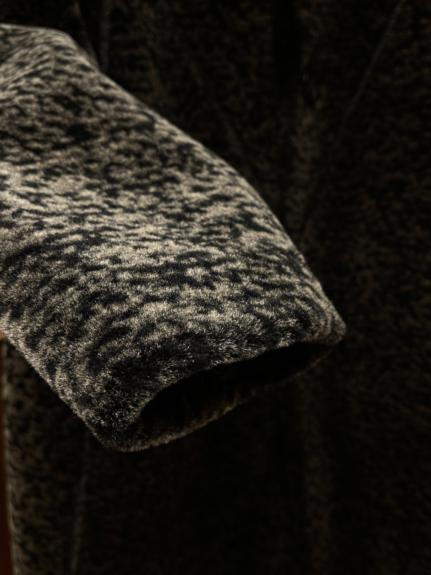 奢华大气水貂毛领超柔软细腻豹纹羊羔毛长款大衣外套到了冬天这种诉求就体现在一件合身的大衣上它们是冬天绝不能
