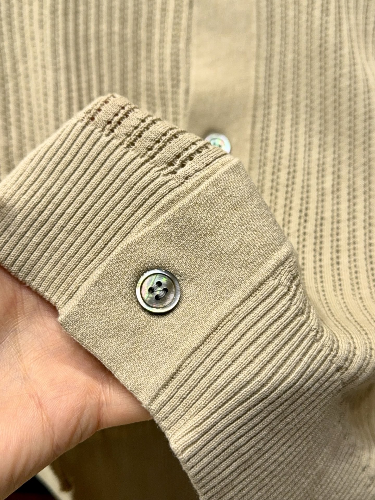   短袖开衫服装,男 9