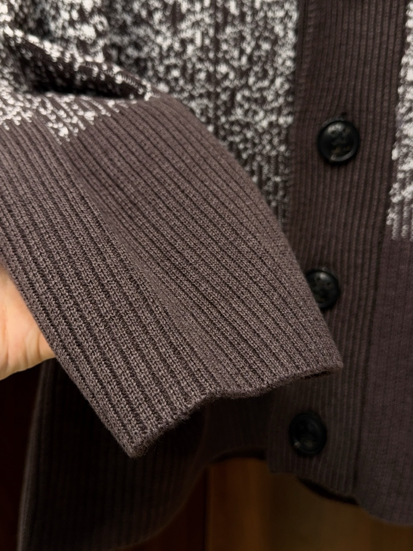 海浪与天空交织！青果领设计师款K家独特牛角扣甄选优质棉麻纱线针织开衫外男士青果领棉麻针织开衫｜把海浪与天