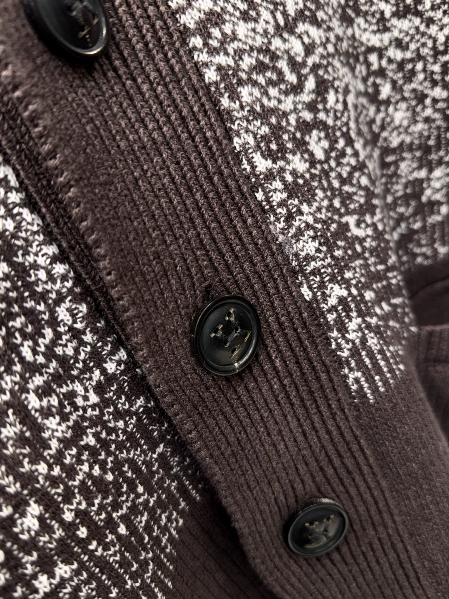 海浪与天空交织！青果领设计师款K家独特牛角扣甄选优质棉麻纱线针织开衫外男士青果领棉麻针织开衫｜把海浪与天