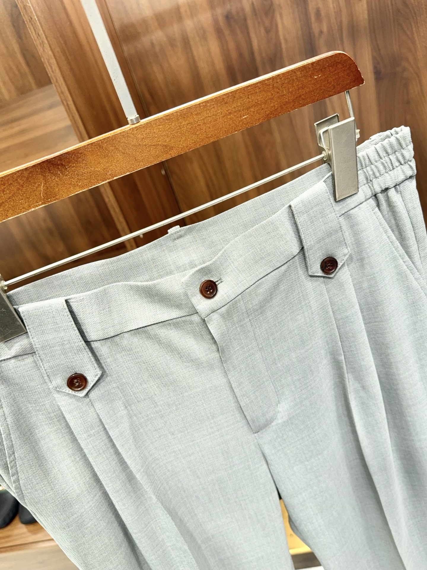 lP🆕家甄选JPN进口面料！含醋酸桑蚕丝纤维匠心打造独特腰头设计微阔舒适透气版型休闲长裤男士lP🆕家醋酸