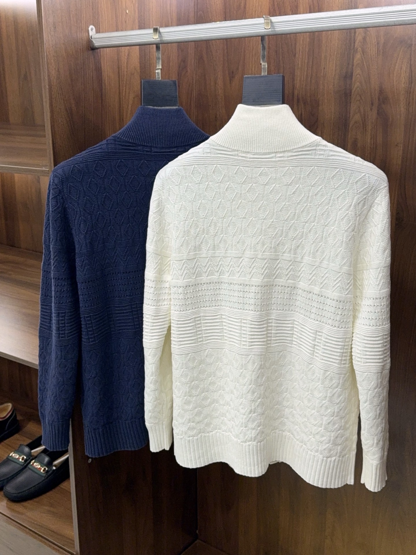 【BC家官网同步更新！特织纺纱棉麻纱线立体提花双拉链款针织外套】男士BC家官网同步款 | 特织棉麻提花双