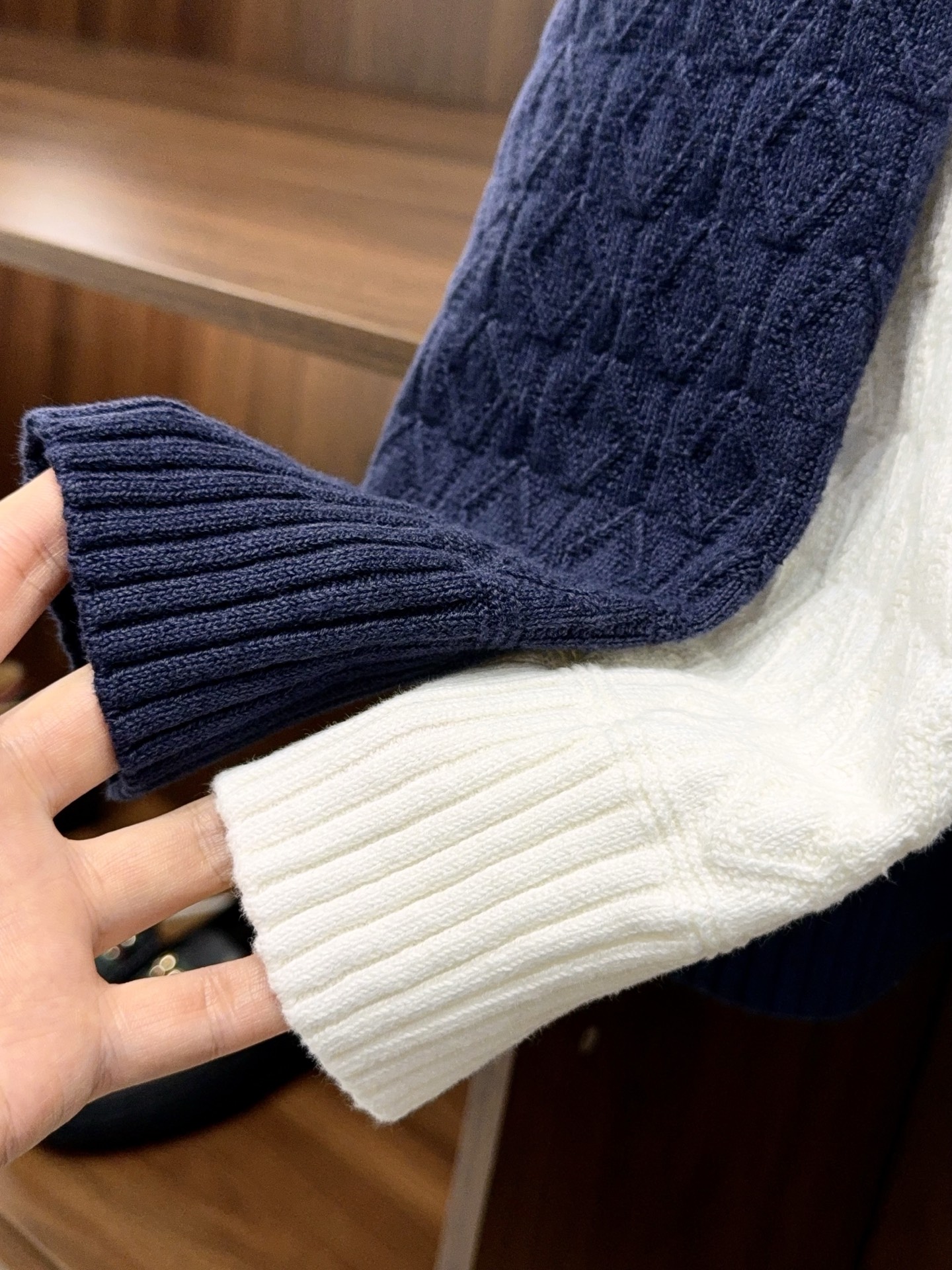 【BC家官网同步更新！特织纺纱棉麻纱线立体提花双拉链款针织外套】男士BC家官网同步款 | 特织棉麻提花双