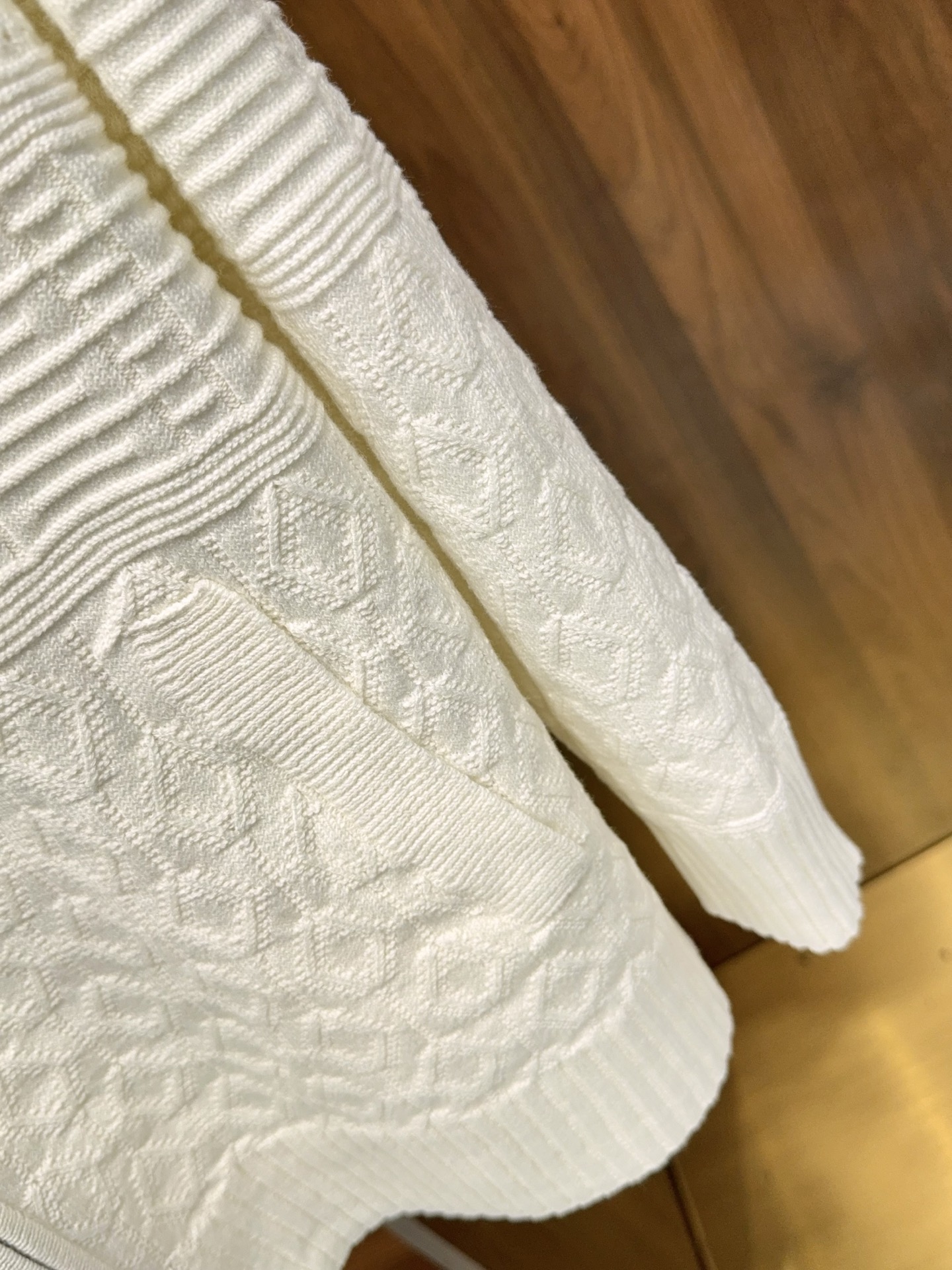 【BC家官网同步更新！特织纺纱棉麻纱线立体提花双拉链款针织外套】男士BC家官网同步款 | 特织棉麻提花双