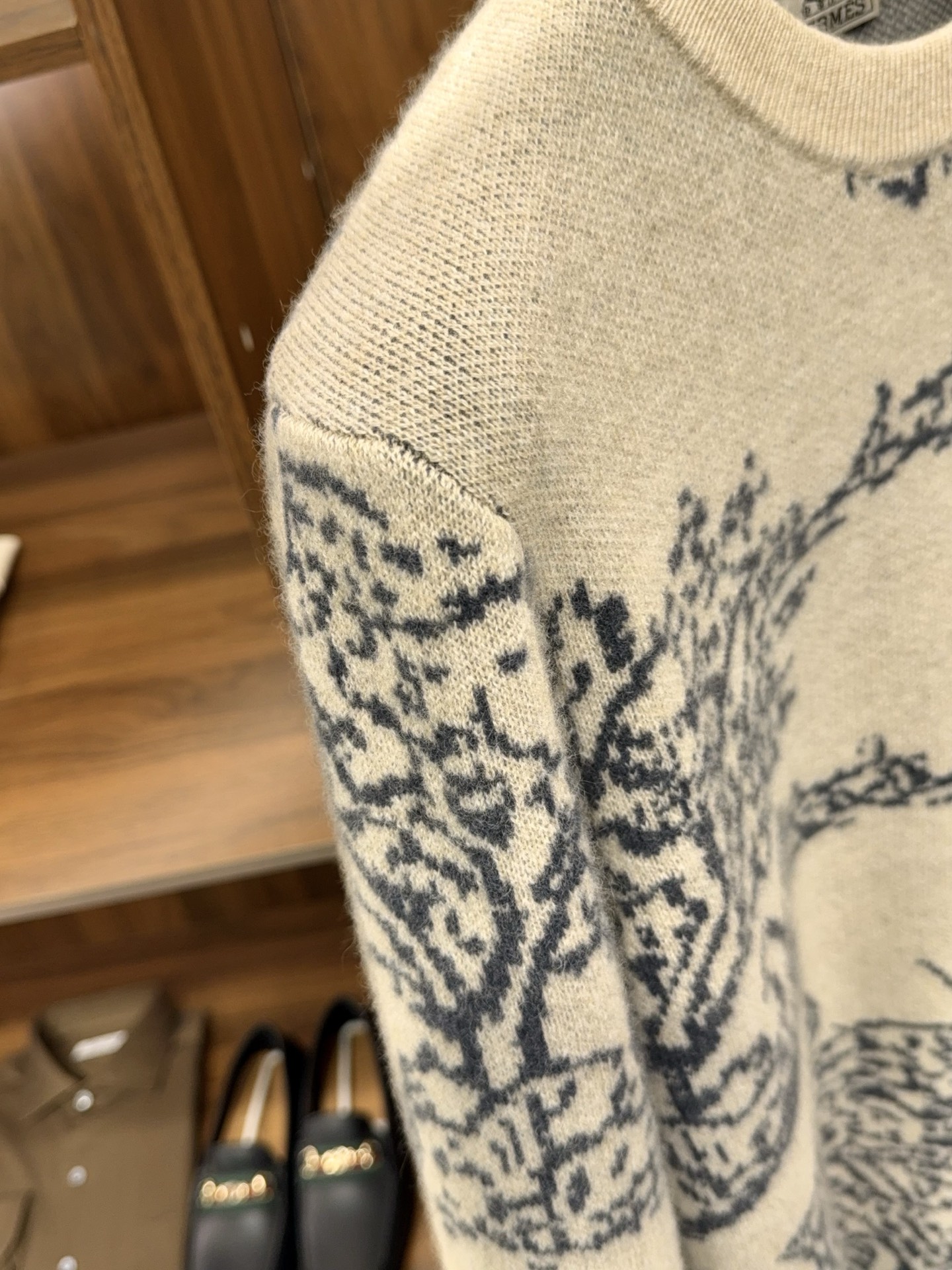 久等了H家提花花豹图案！甄选优质天然细腻柔软100%羊绒纱线时尚花形圆领羊绒奢藏级花豹羊绒衫，H家提花工