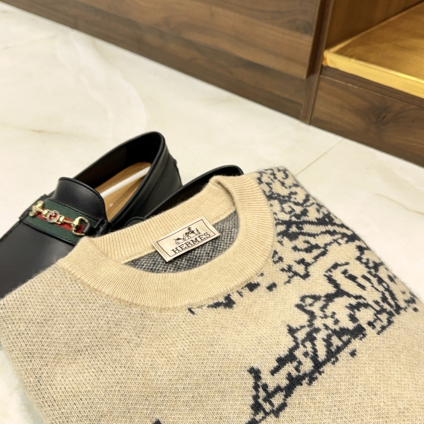 久等了H家提花花豹图案！甄选优质天然细腻柔软100%羊绒纱线时尚花形圆领羊绒奢藏级花豹羊绒衫，H家提花工