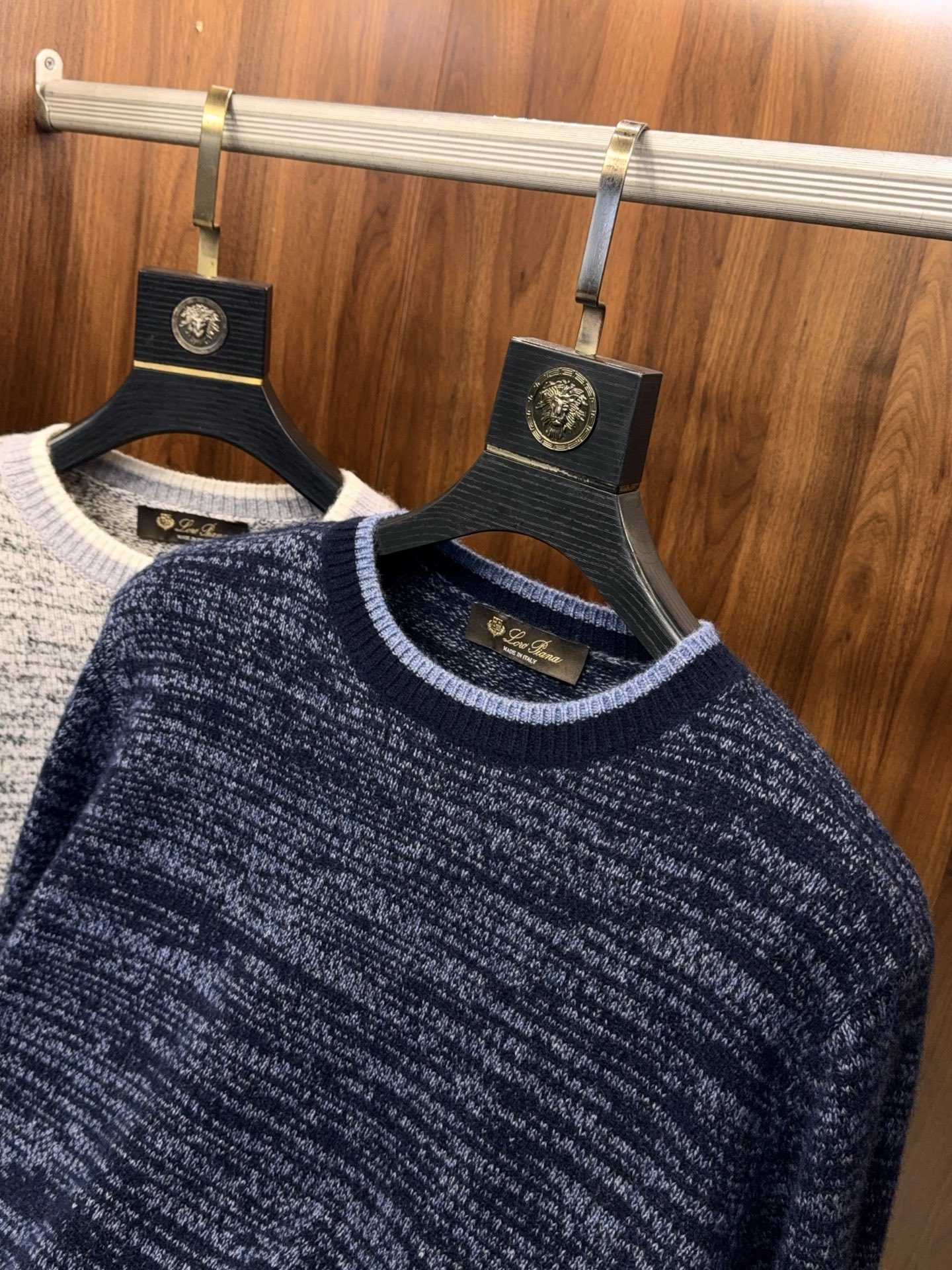 减龄撞色螺口！lP🆕家色织花纱工艺甄选黄金比例含35%羊绒65%羊毛精纺纱线圆领羊绒衫奢级减龄款！lP🆕