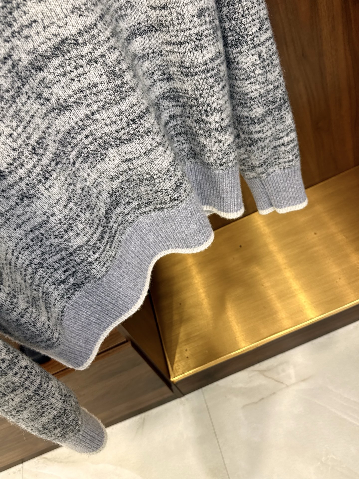 减龄撞色螺口！lP🆕家色织花纱工艺甄选黄金比例含35%羊绒65%羊毛精纺纱线圆领羊绒衫奢级减龄款！lP🆕