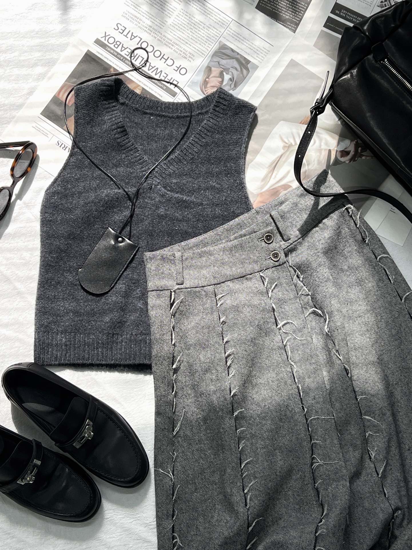 NO:314163,New autumn and winter products, fashionable and special wool skirt, elegant long skirt, super practical!  A-shaped style covers the meat in the lower half in all directions!  Wool material, moderate thickness, just right on the upper body in autumn and winter!  Full of usage, ready-to-wear draped tangible steps, elegant and romantic, tassel design of the whole skirt, flowing beauty in action, sizesml, skirts, alexander wang19860909秋冬新品时髦特别羊毛半身裙优雅长裙 超级实穿！A字版型 全方位遮下半部分的肉肉！羊毛材质 厚度适中 秋冬上身刚刚好！用量十足 成衣垂坠有形步履问优雅浪漫 整件裙子的流苏设计 行动间具有流动的美感 sizesml,,skirts,alexander wang,Women's clothing