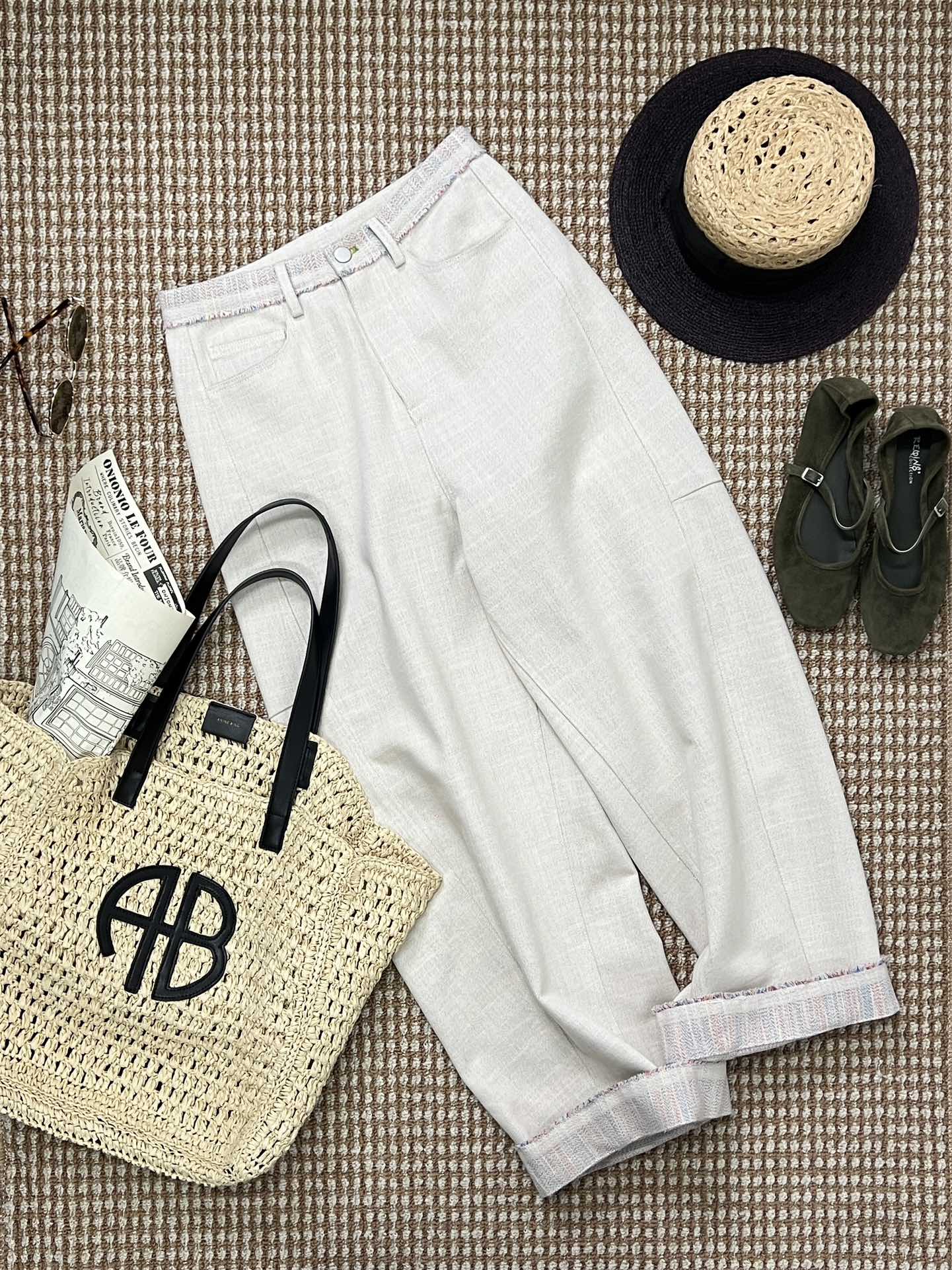 NO:307060,New product sharing [COLOR ARCH | Fantasy Colorful Scimitar Pants] Color-woven white germ cloth transparent light mystery!  The mixed color burrs on the waist and legs are like a palette palette, and the double bright lines on both sides of the pants are like light blades to cut the space curve!  The scimitar shape is matched with the same series of thin hemp shirts to create a new cleanfit formula!  ml,shirts,alexander wang19860909新品分享【 COLOR ARCH | 幻彩弯刀神裤】色织白胚布透彩光玄机！腰头裤腿混色毛边似打翻调色盘,裤子两侧双明线如光刃切割空间曲线！弯刀廓形搭配同系列轻薄汉麻衬衫 打造cleanfit新公式！ ml,,shirts,alexander wang,Women's clothing