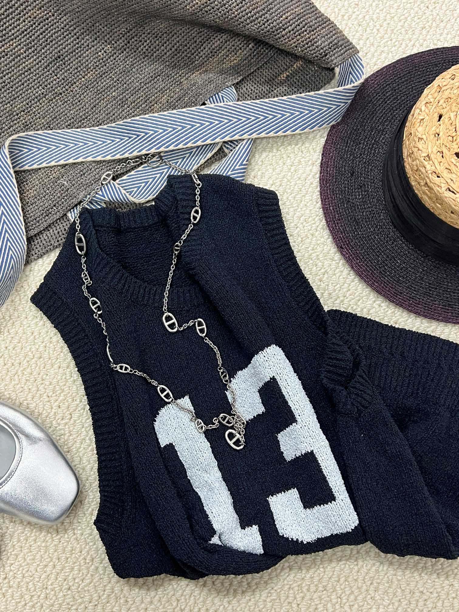 NO:326024,New product sharing [SS25WASHI | Whishou vest] Whishou blended with paper, comfortable and refreshing. H-shaped silhouette shoulder slope, three-dimensional tailoring underarms hides free margin, and covers the flesh and makes you look thin!  Contrasting color numbers collision retro texture, paired with wide-leg pants, relaxed and lazy!  sml, alexander wang19860909新品分享【SS25WASHI | 和纸背心】和纸混纺 舒适清爽.H型廓形落肩斜度,腋下立体剪裁暗藏自由余量,遮肉显瘦！撞色数字碰撞复古质感 搭配阔腿裤 松弛慵懒！ sml,,alexander wang,Women's clothing