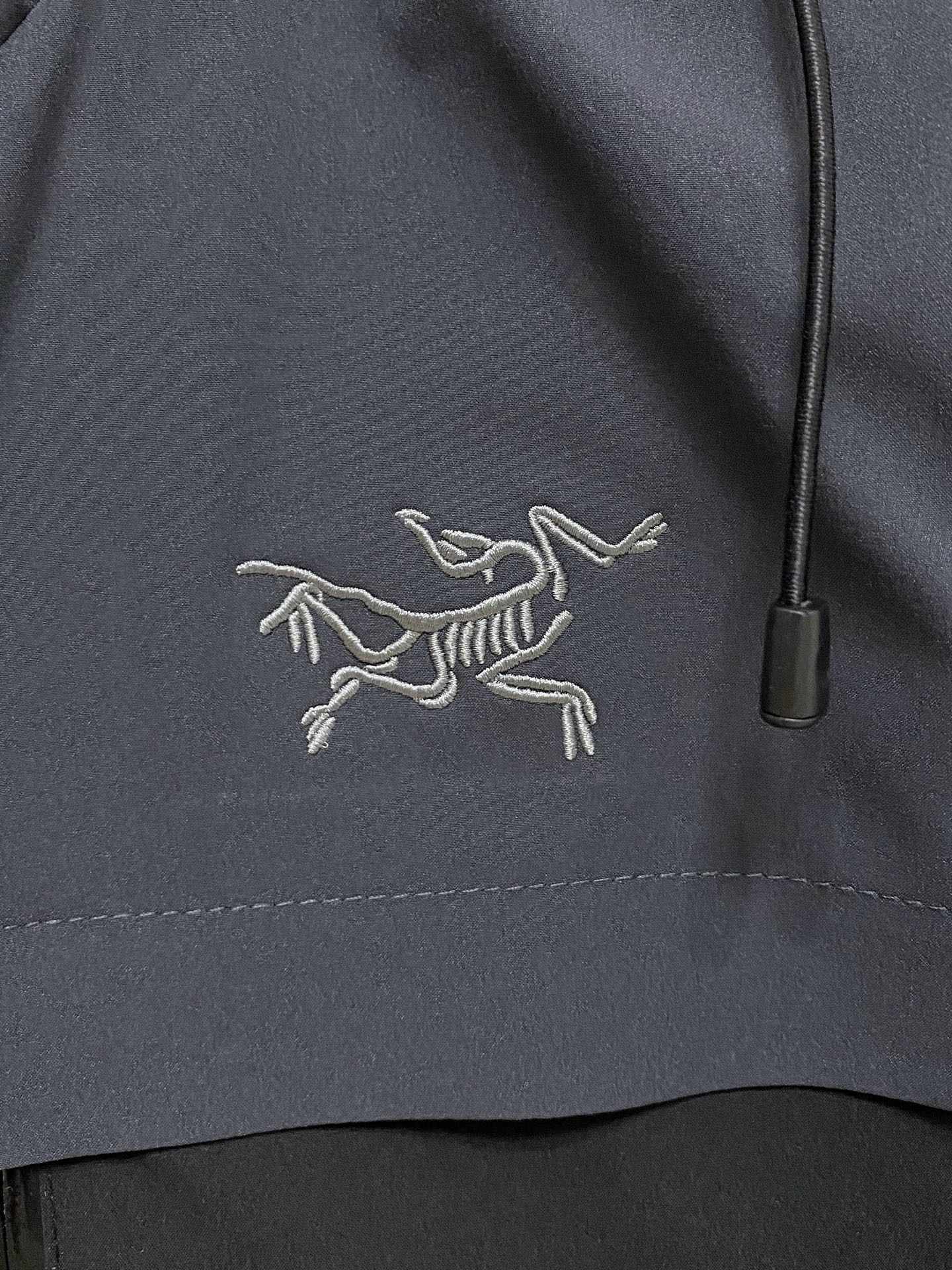 爆款高品质刺绣【始祖鸟百灵达万针刺绣】 【区别市场易脱落印花廉价版本】ARC’TERYX*始祖鸟 25s