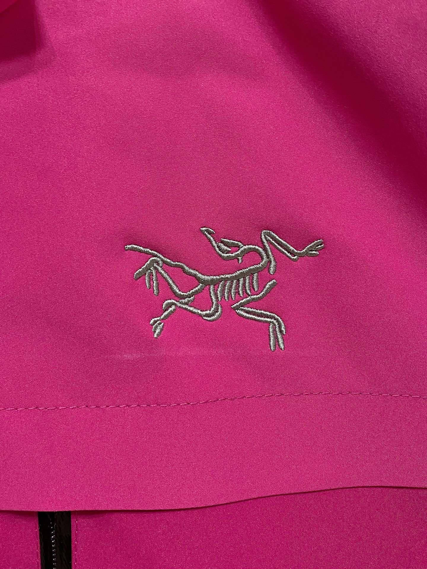 爆款高品质刺绣【始祖鸟百灵达万针刺绣】 【区别市场易脱落印花廉价版本】ARC’TERYX*始祖鸟 25s