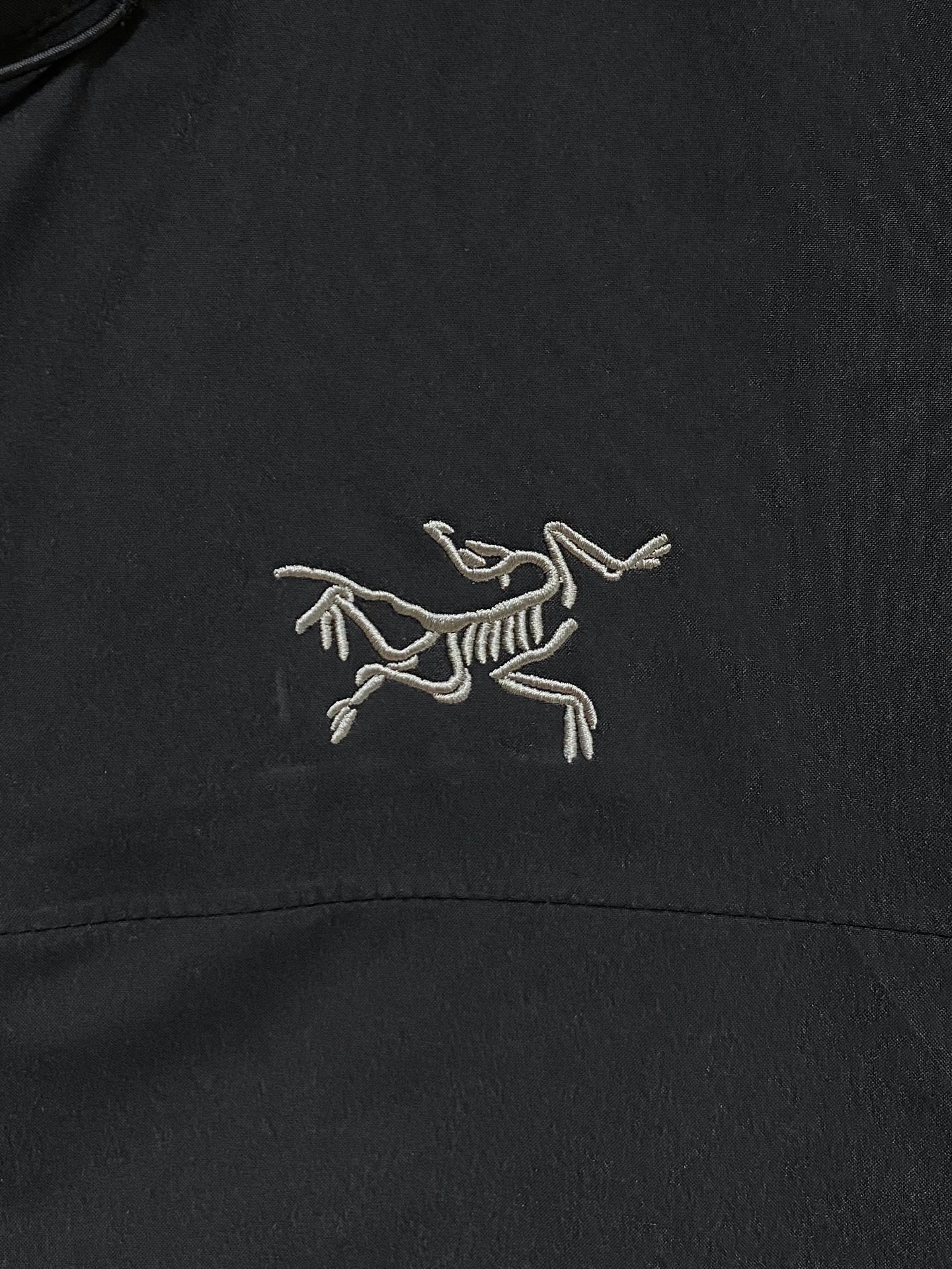 爆款高品质刺绣【始祖鸟百灵达万针刺绣】 【区别市场易脱落印花廉价版本】ARC’TERYX*始祖鸟 25s