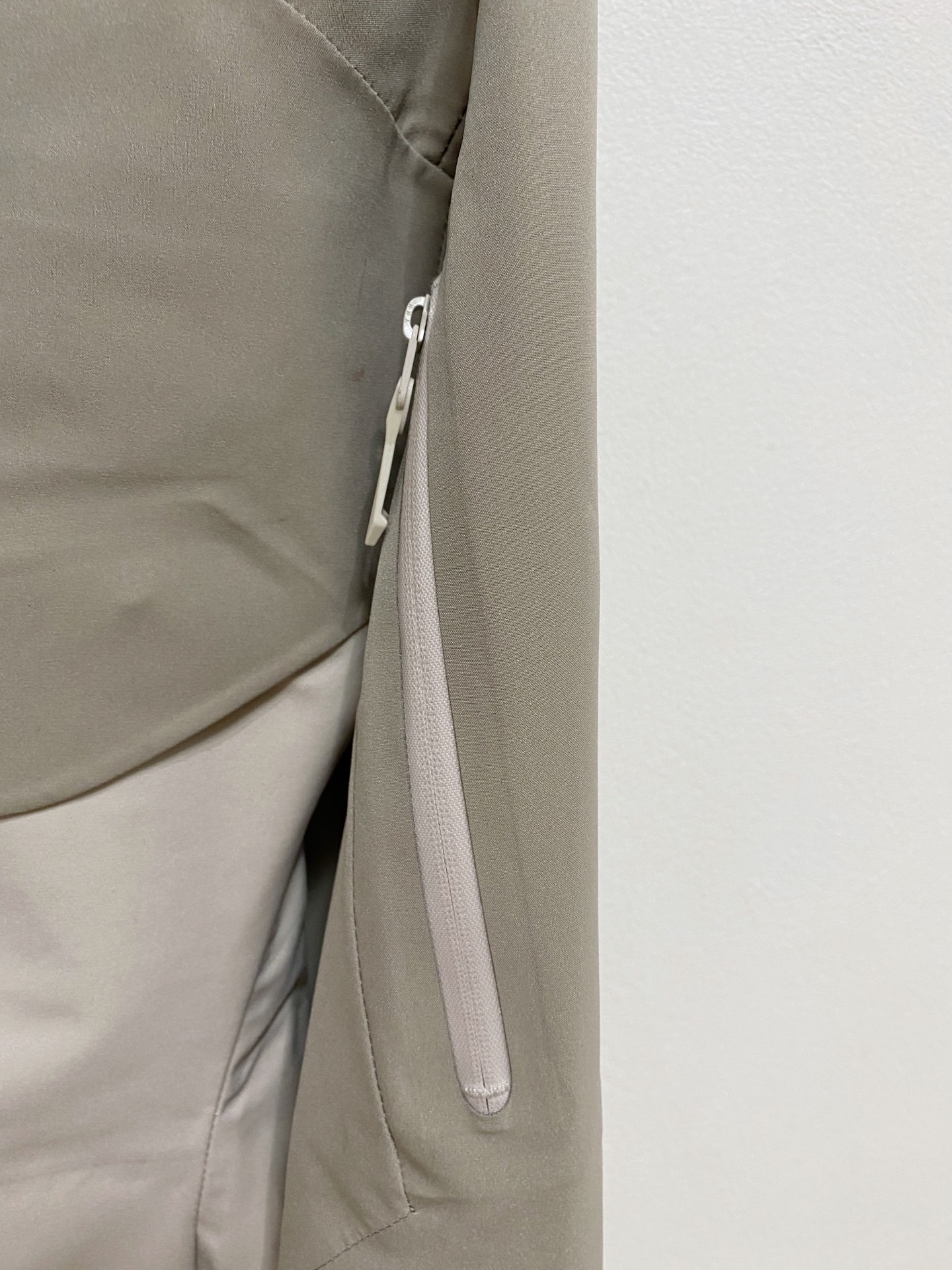 爆款高品质刺绣【始祖鸟百灵达万针刺绣】 【区别市场易脱落印花廉价版本】ARC’TERYX*始祖鸟 25s