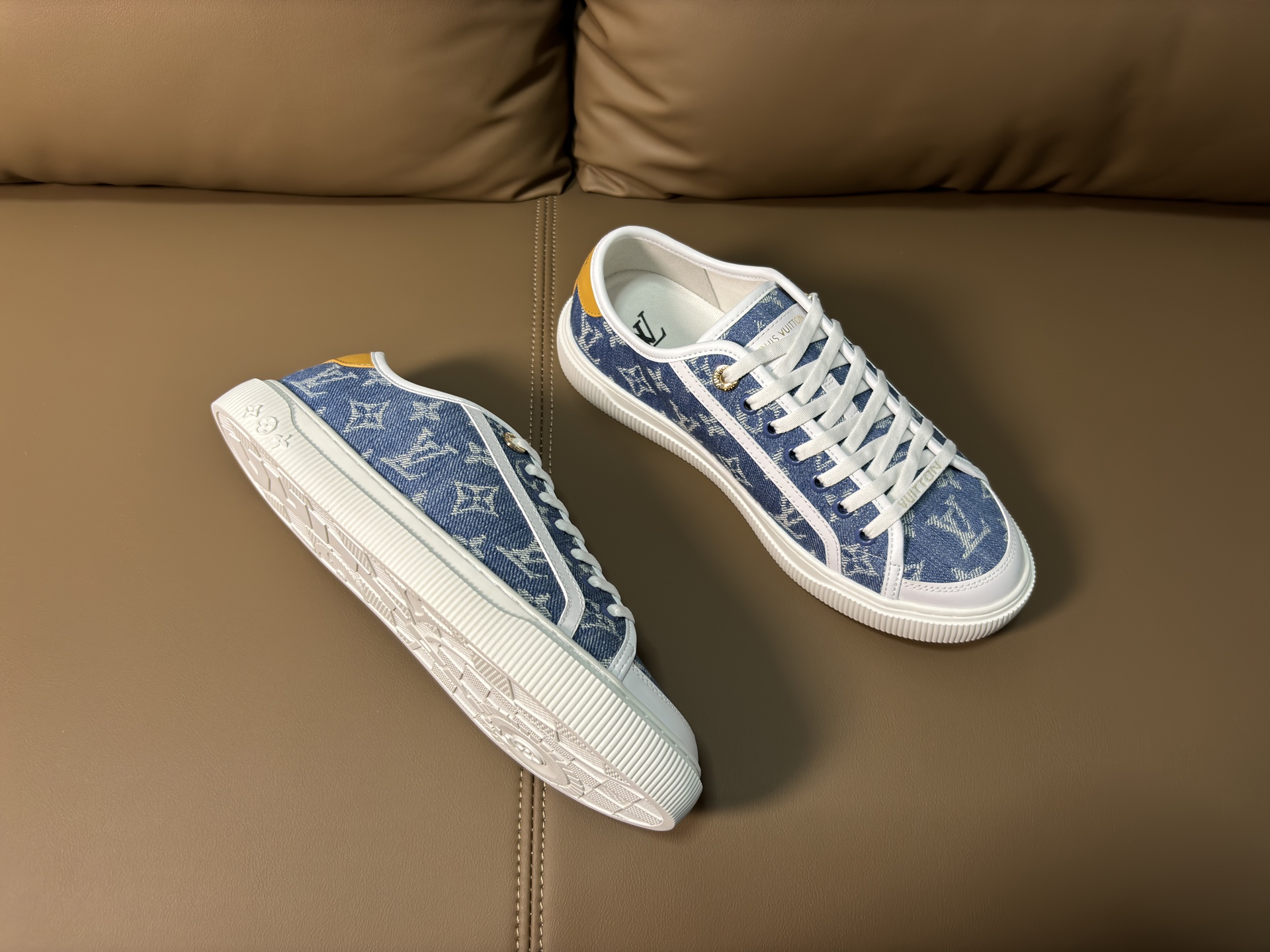 LV Style Leather Men's Shoes style reference detail image 3 from source 780755