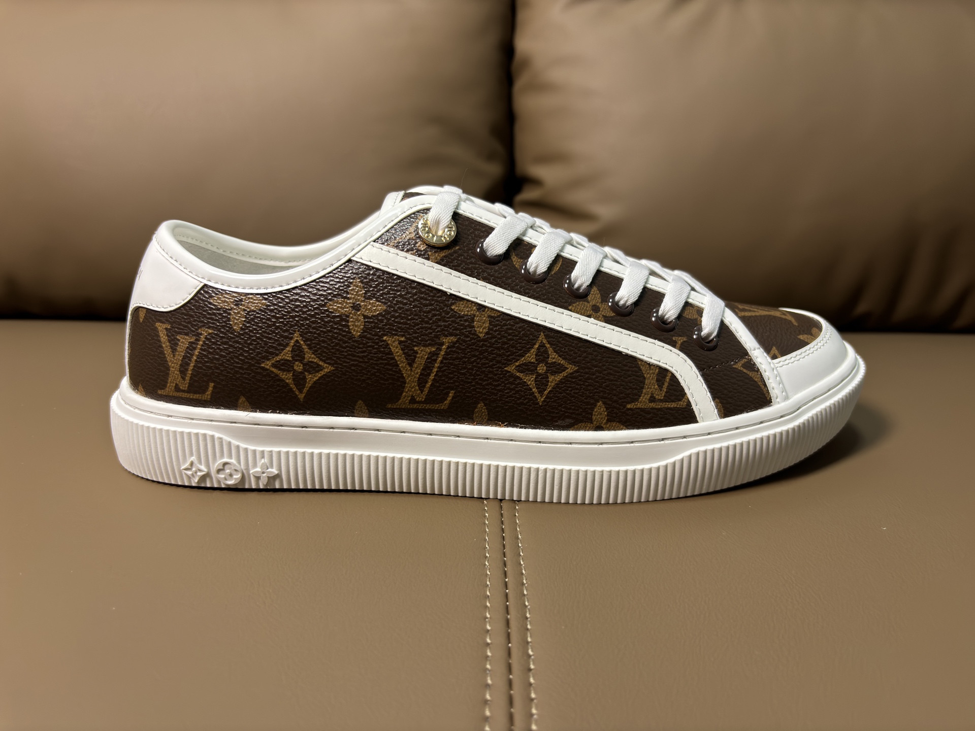 LV Style Leather Men's Shoes style reference detail image 5 from source 780754