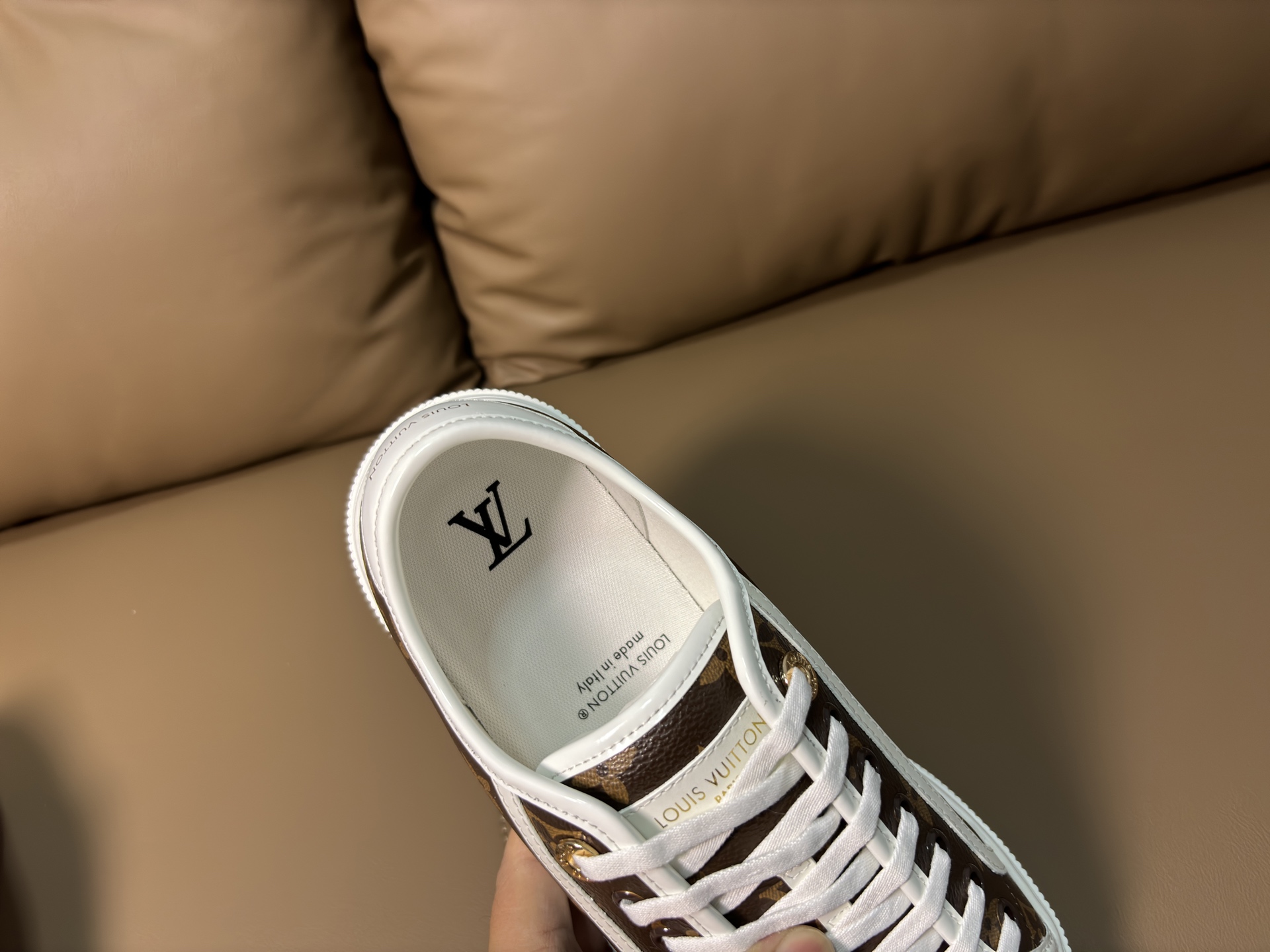LV Style Leather Men's Shoes style reference detail image 7 from source 780754