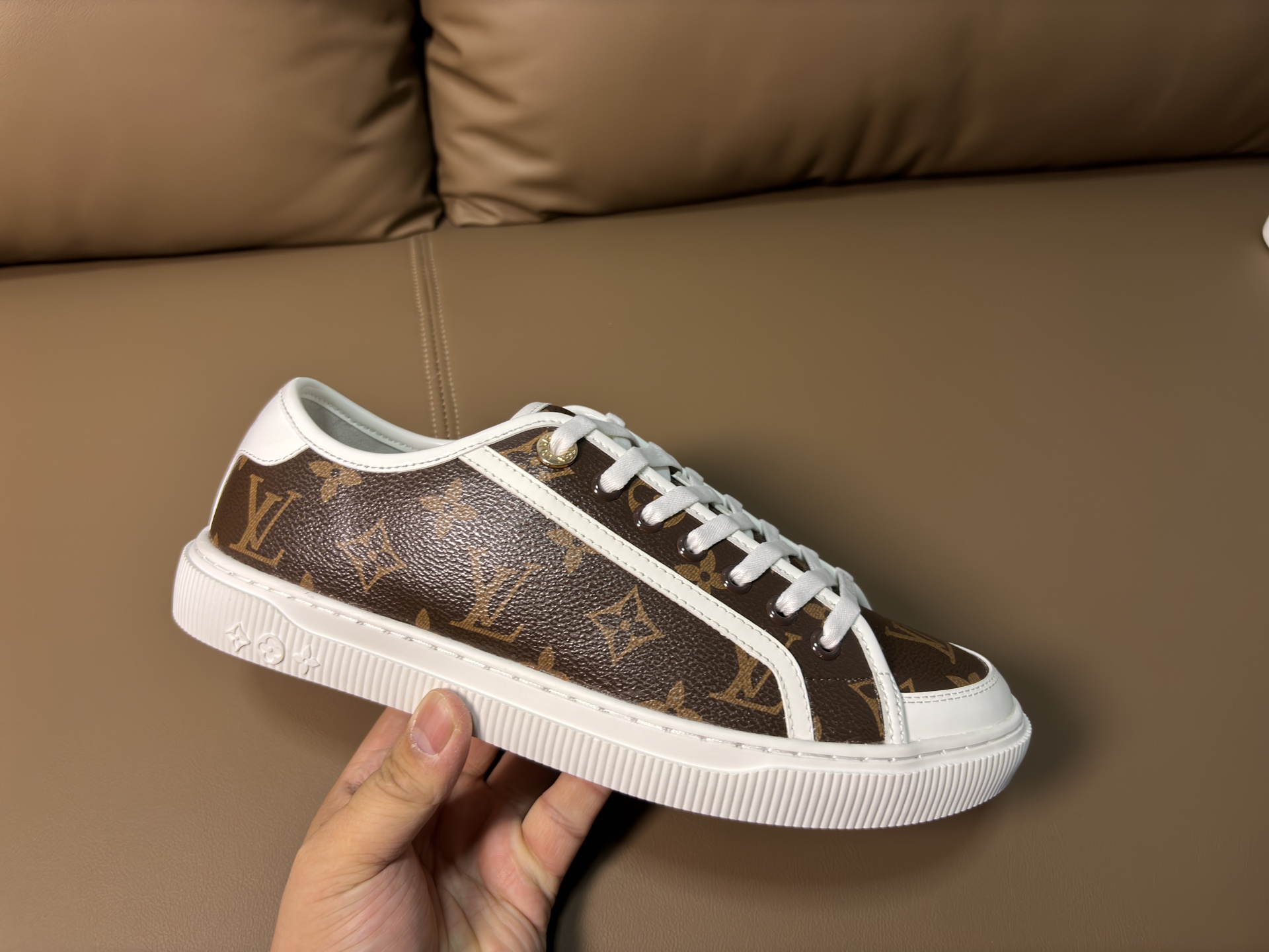 LV Style Leather Men's Shoes style reference detail image 6 from source 780754