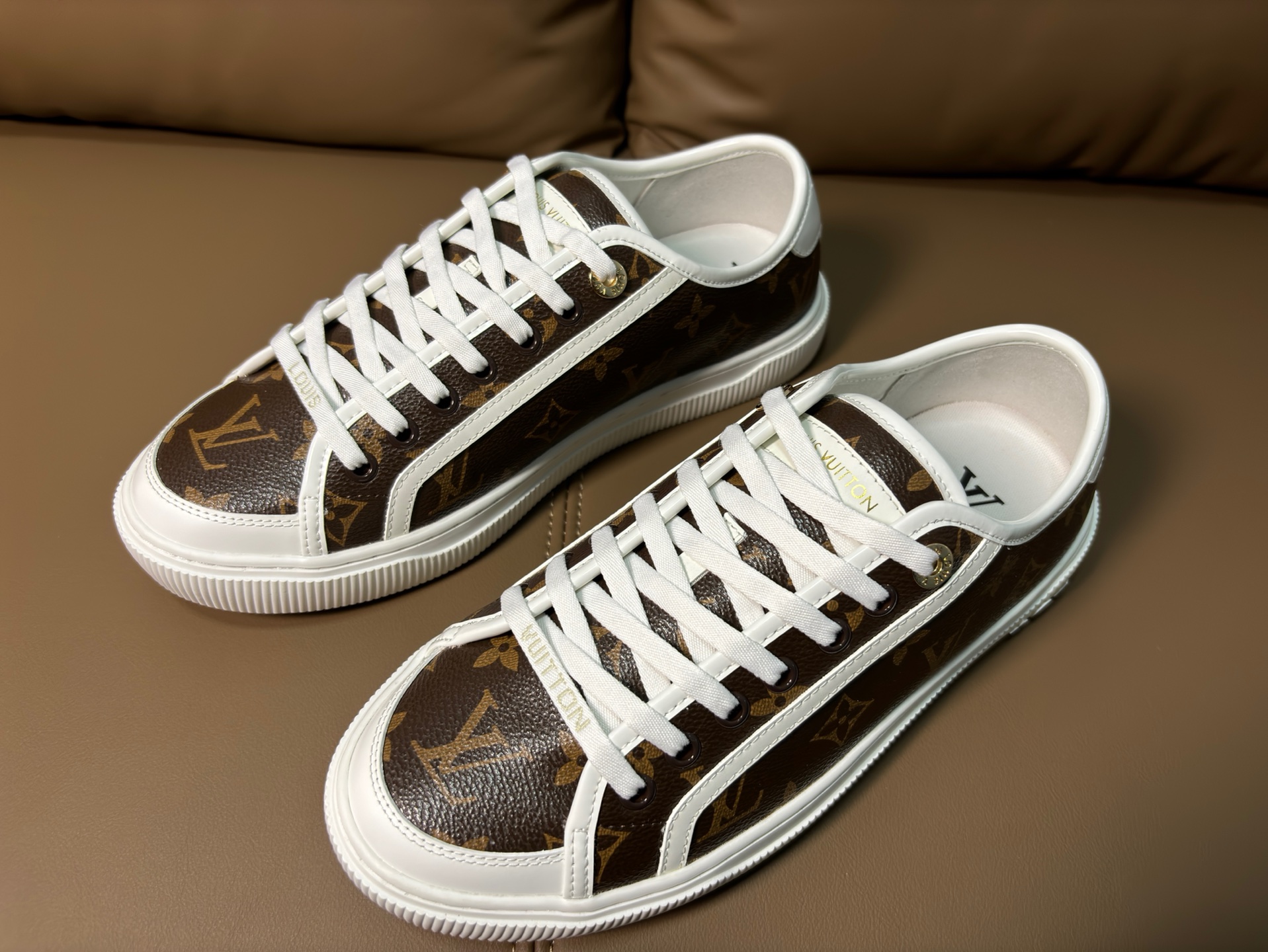 LV Style Leather Men's Shoes style reference detail image 4 from source 780754