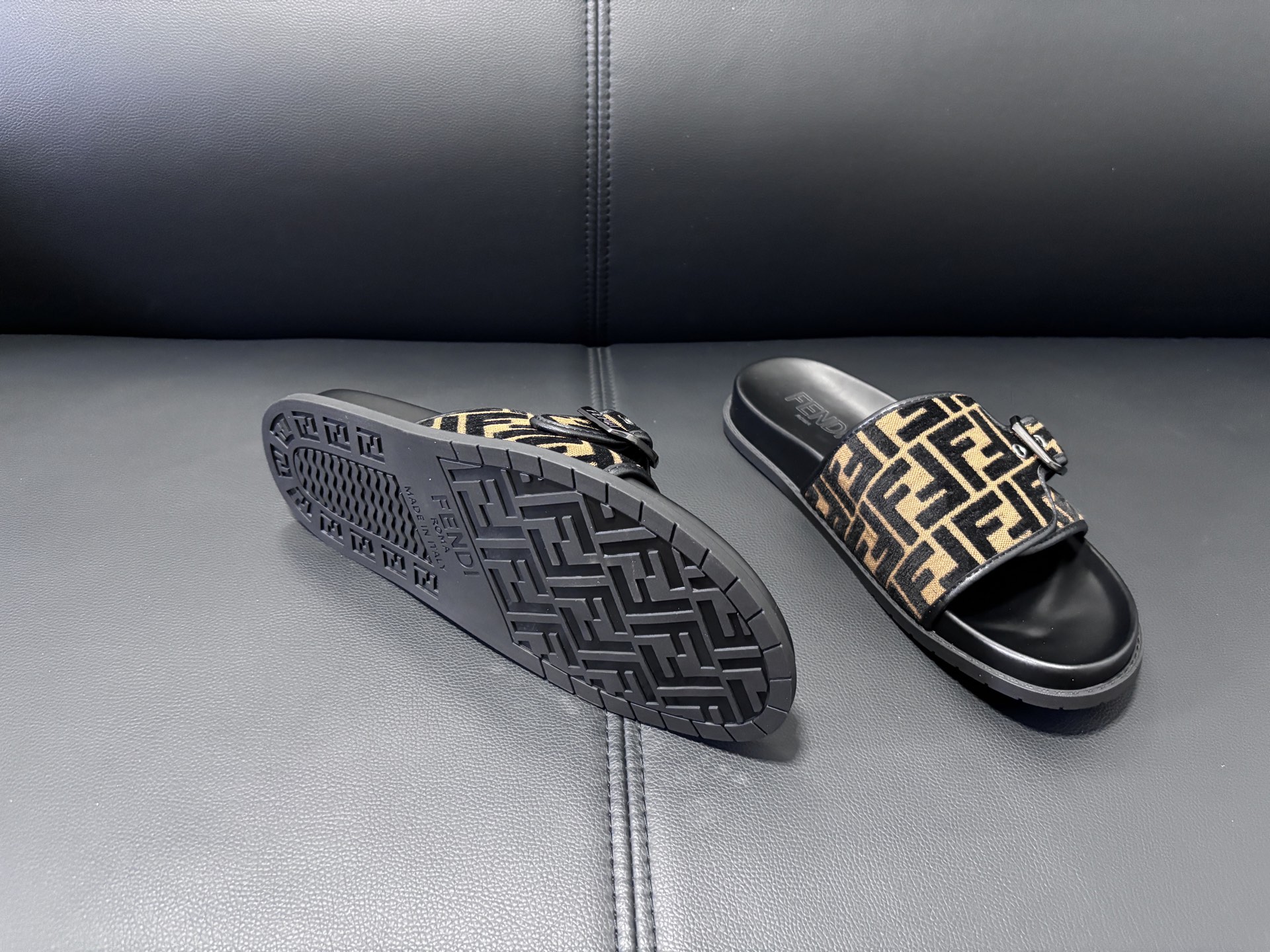 Fendi Style Men's Shoes style reference detail image 4 from source 781776