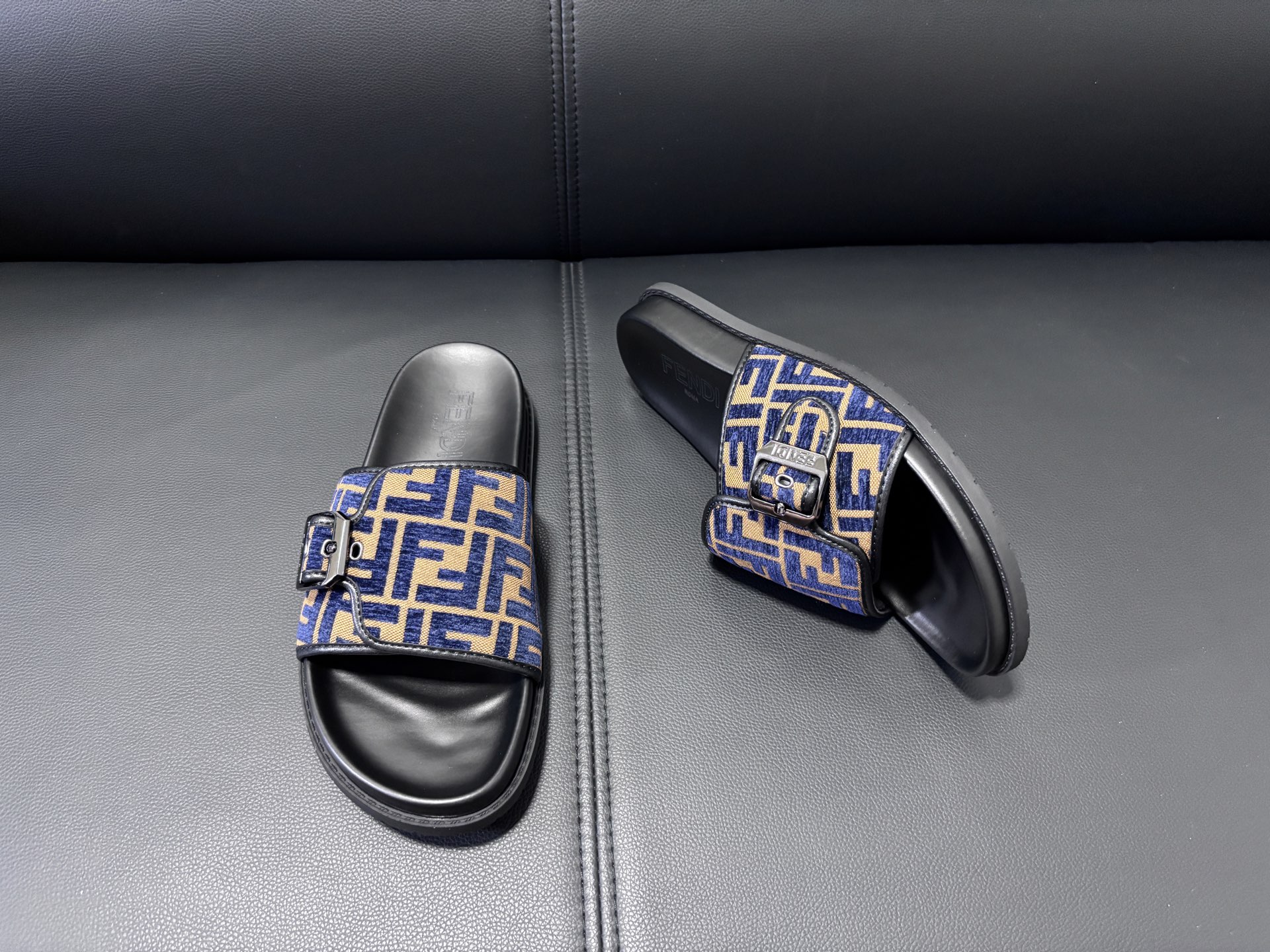 Fendi Style Men's Shoes style reference detail image 3 from source 781772