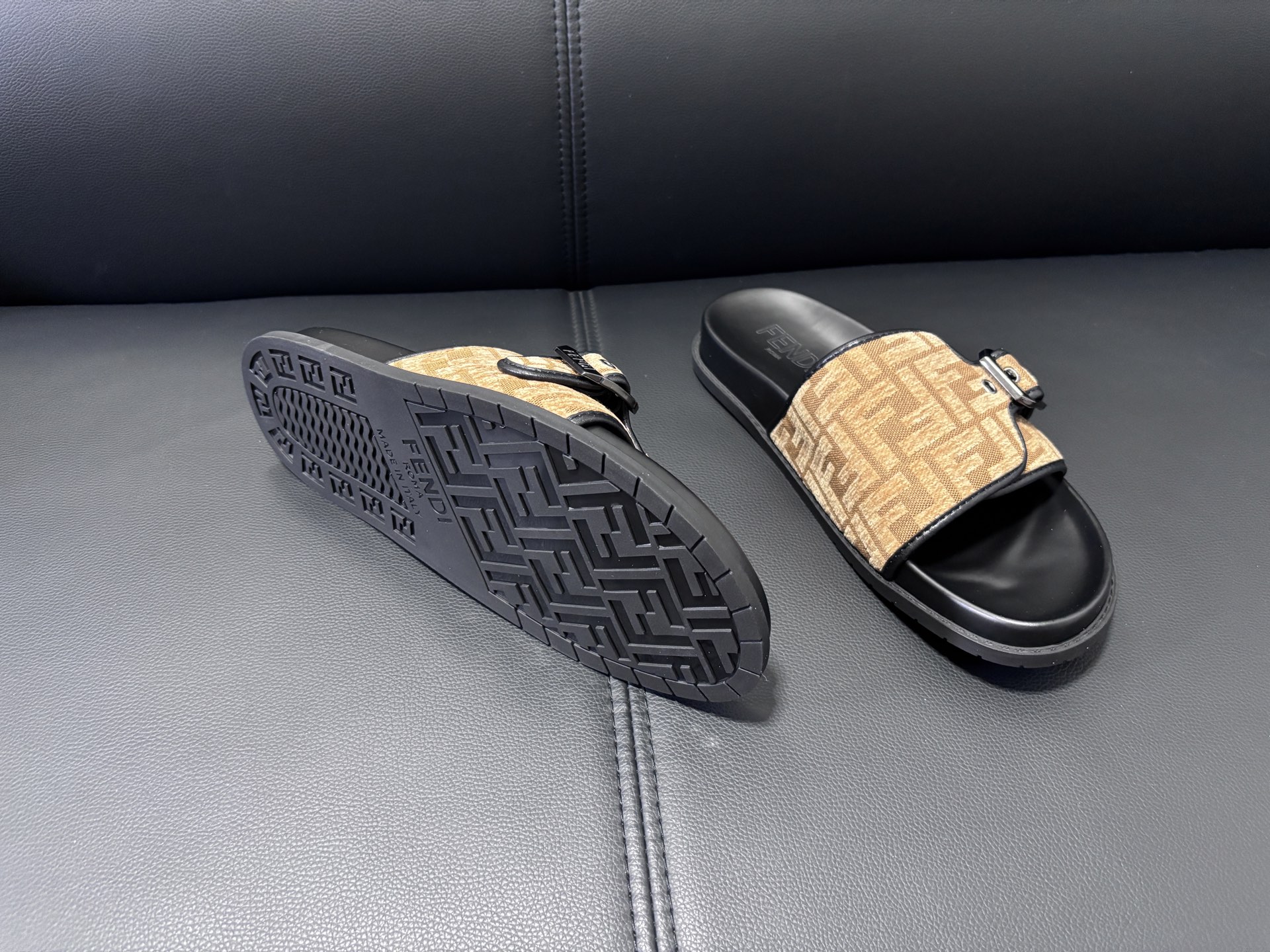 Fendi Style Men's Shoes style reference detail image 4 from source 781770