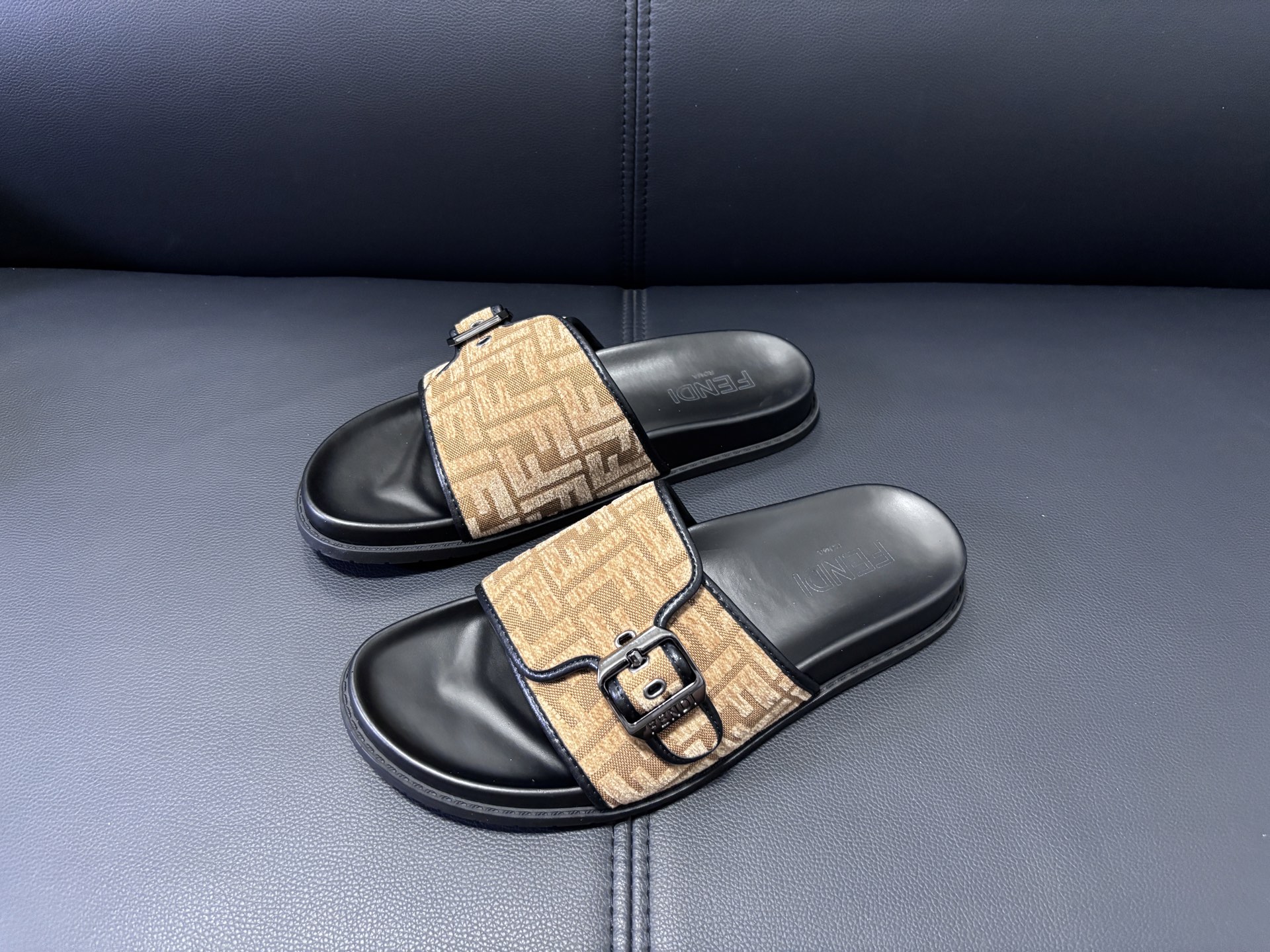 Fendi Style Men's Shoes style reference detail image 6 from source 781770