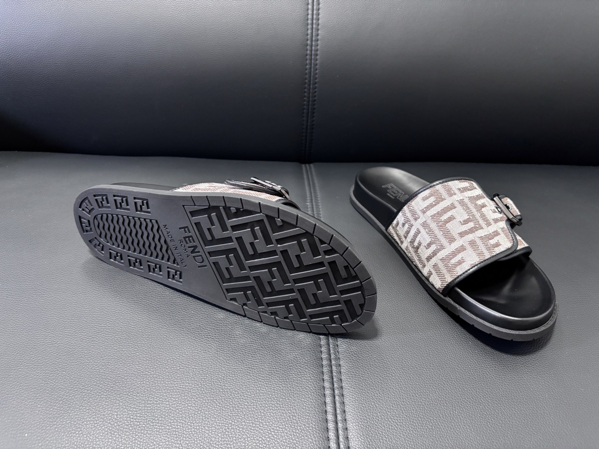 Fendi Style Men's Shoes style reference detail image 4 from source 781778