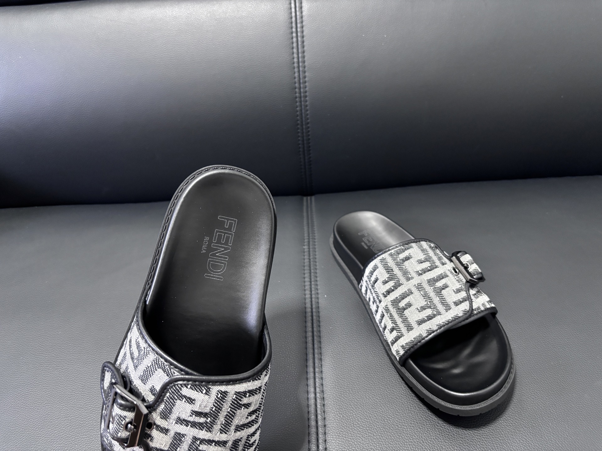 Fendi Style Men's Shoes style reference detail image 5 from source 781771