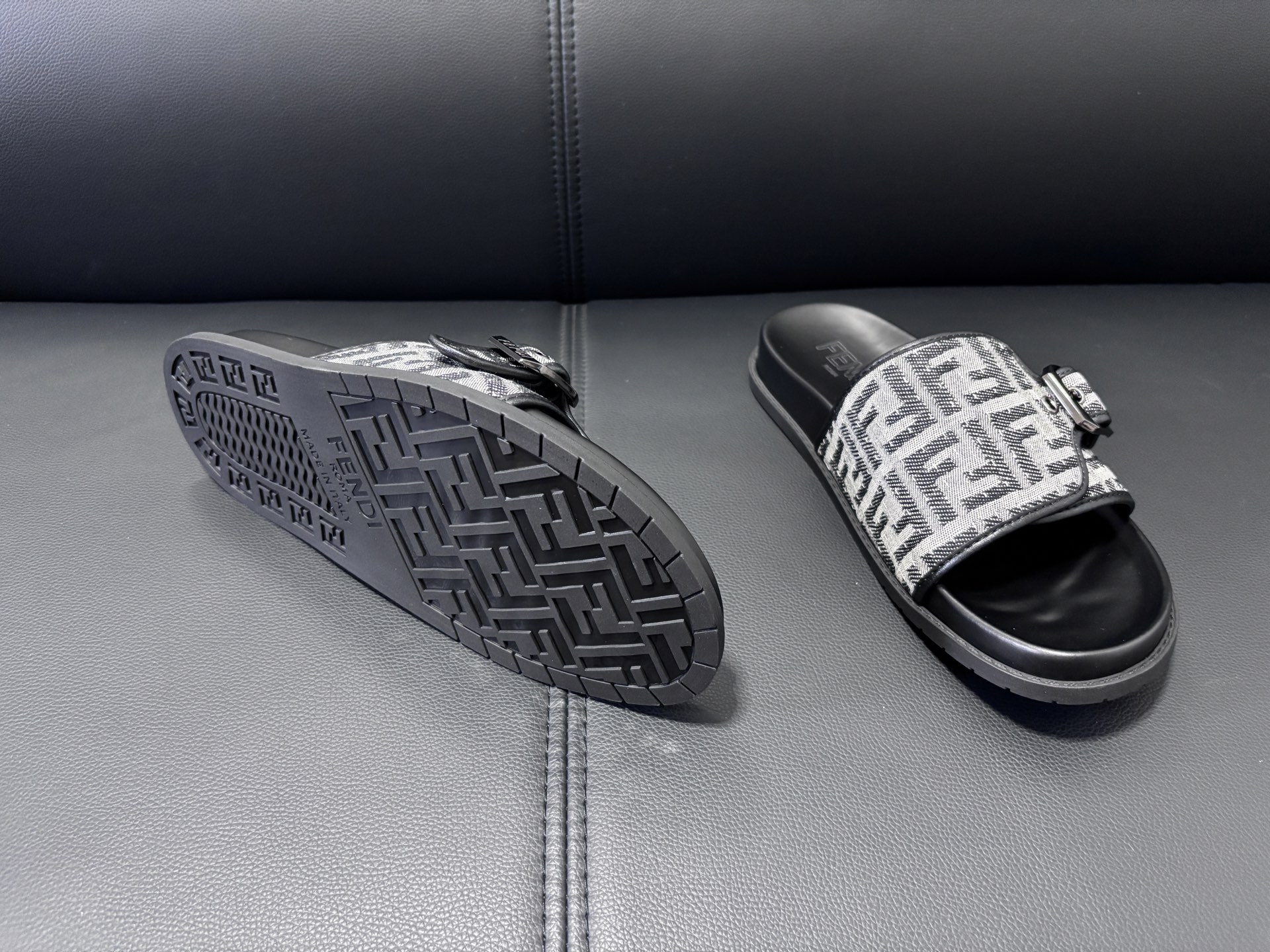 Fendi Style Men's Shoes style reference detail image 4 from source 781771