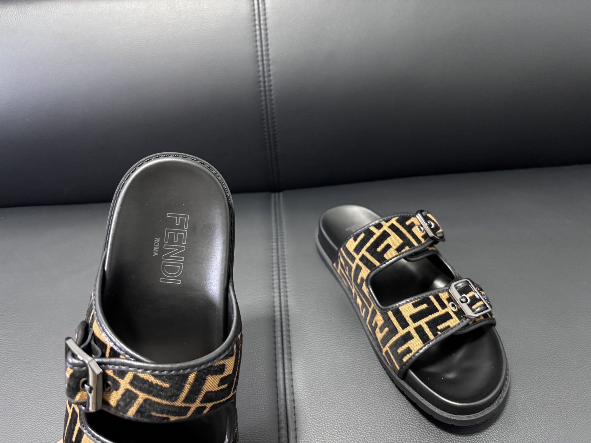 Fendi Style Men's Shoes style reference detail image 5 from source 781769