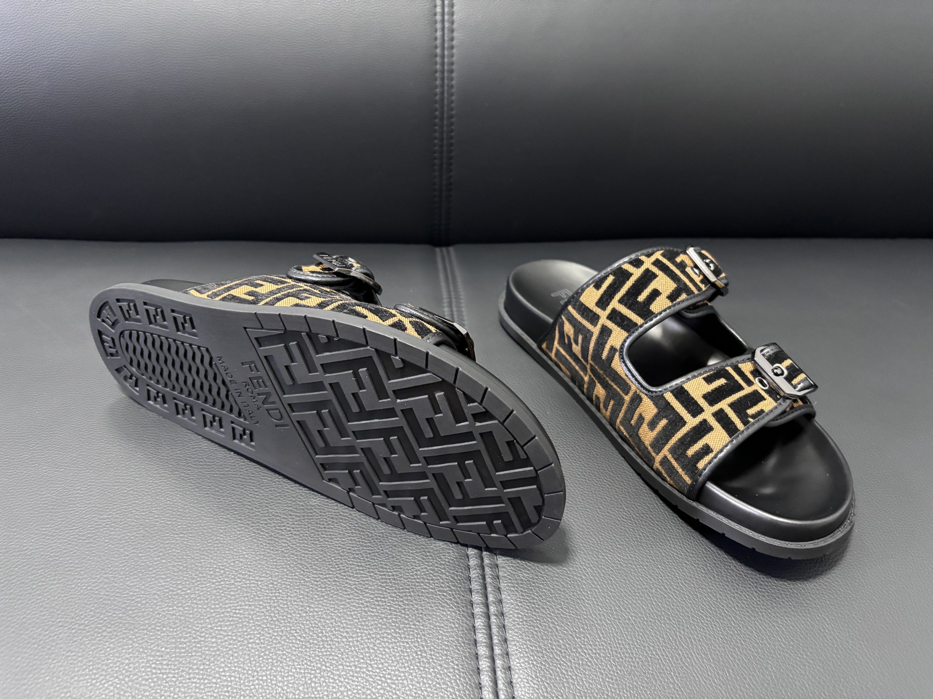 Fendi Style Men's Shoes style reference detail image 4 from source 781769