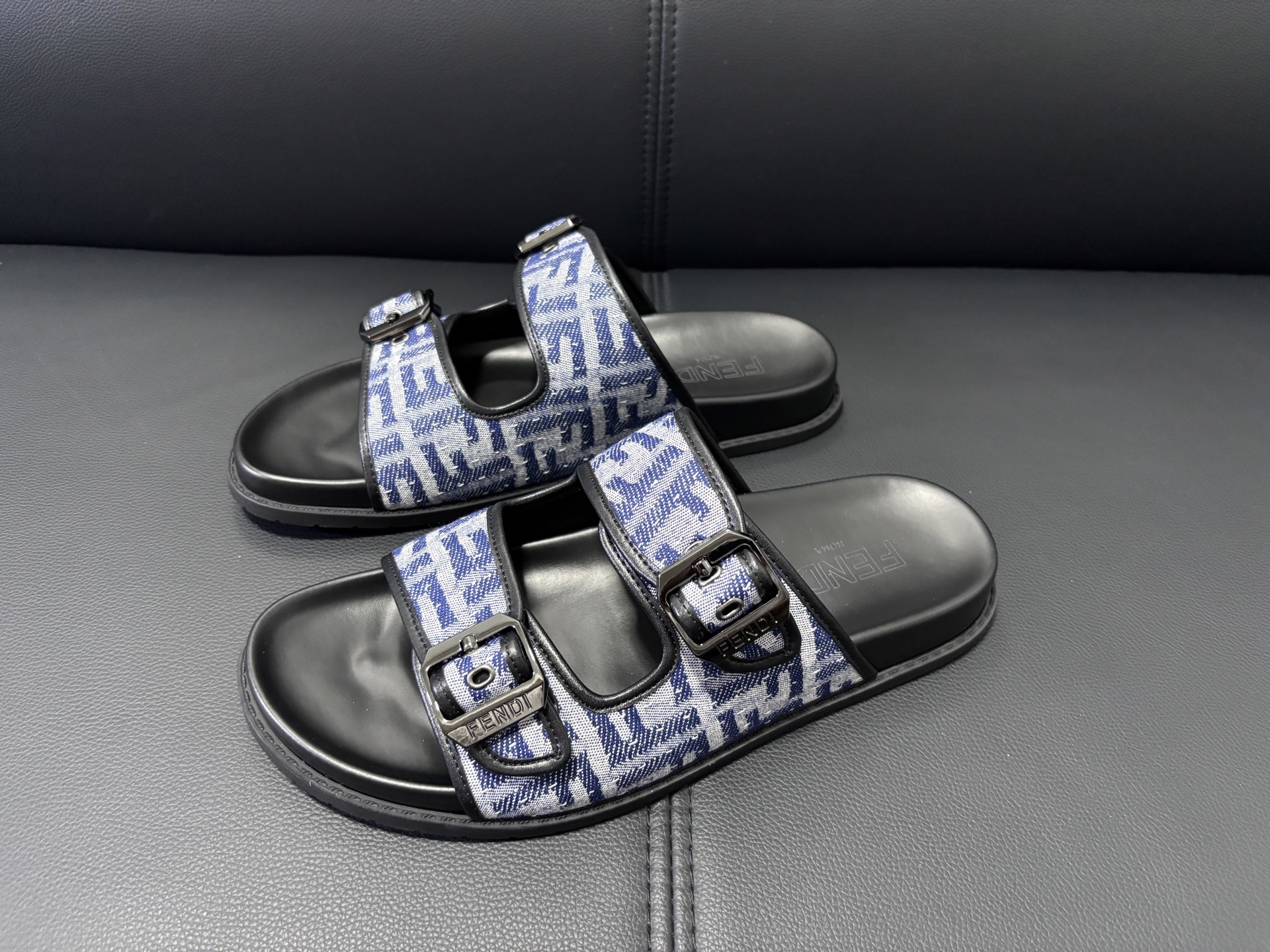 Fendi Style Men's Shoes style reference detail image 6 from source 781773