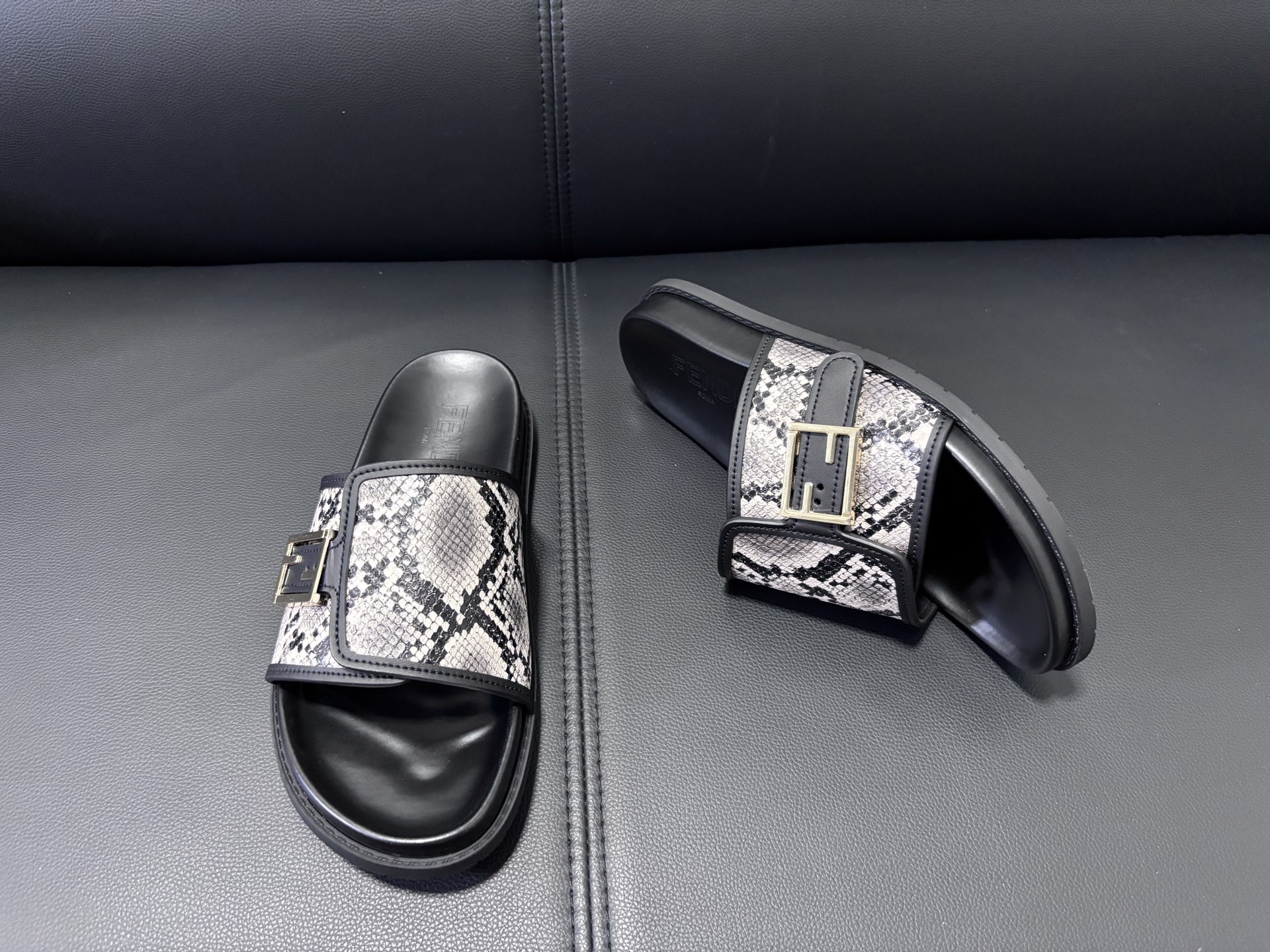 Fendi Style Men's Shoes style reference detail image 3 from source 781779