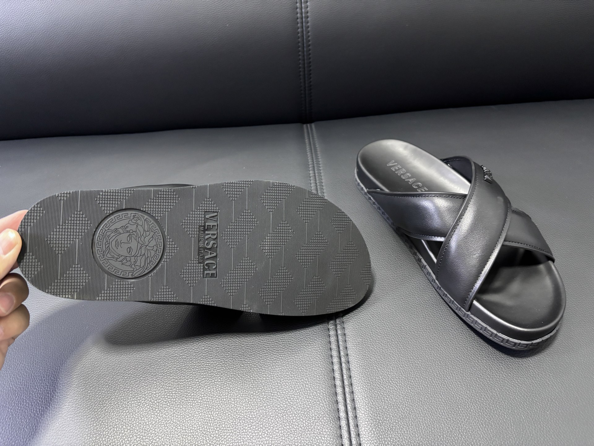 Versace Style Leather Men's Shoes style reference detail image 4 from source 781475