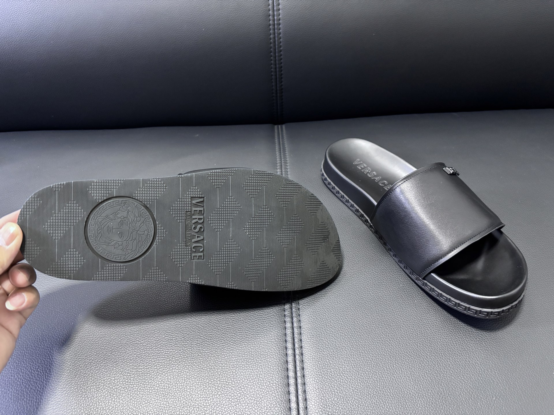 Versace Style Leather Men's Shoes style reference detail image 4 from source 781474