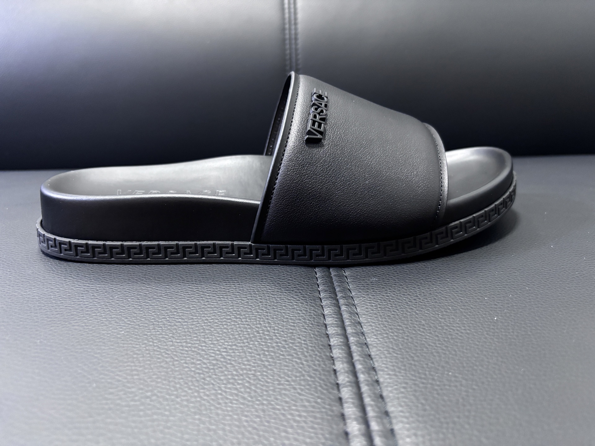 Versace Style Leather Men's Shoes style reference detail image 1 from source 781474