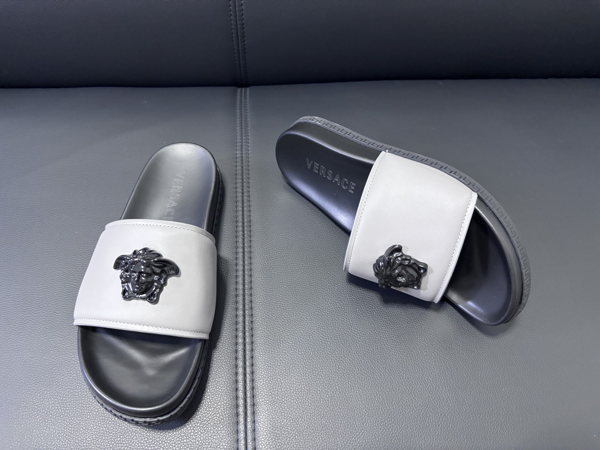 Versace Style Leather Men's Shoes style reference detail image 3 from source 781476