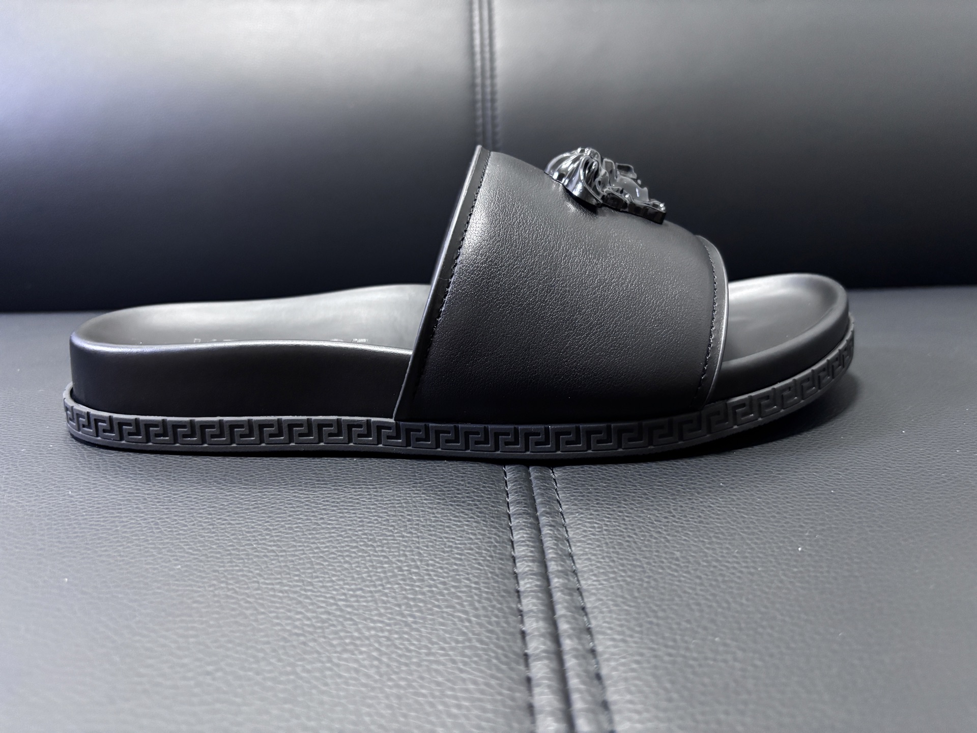 Versace Style Leather Men's Shoes style reference detail image 1 from source 781473