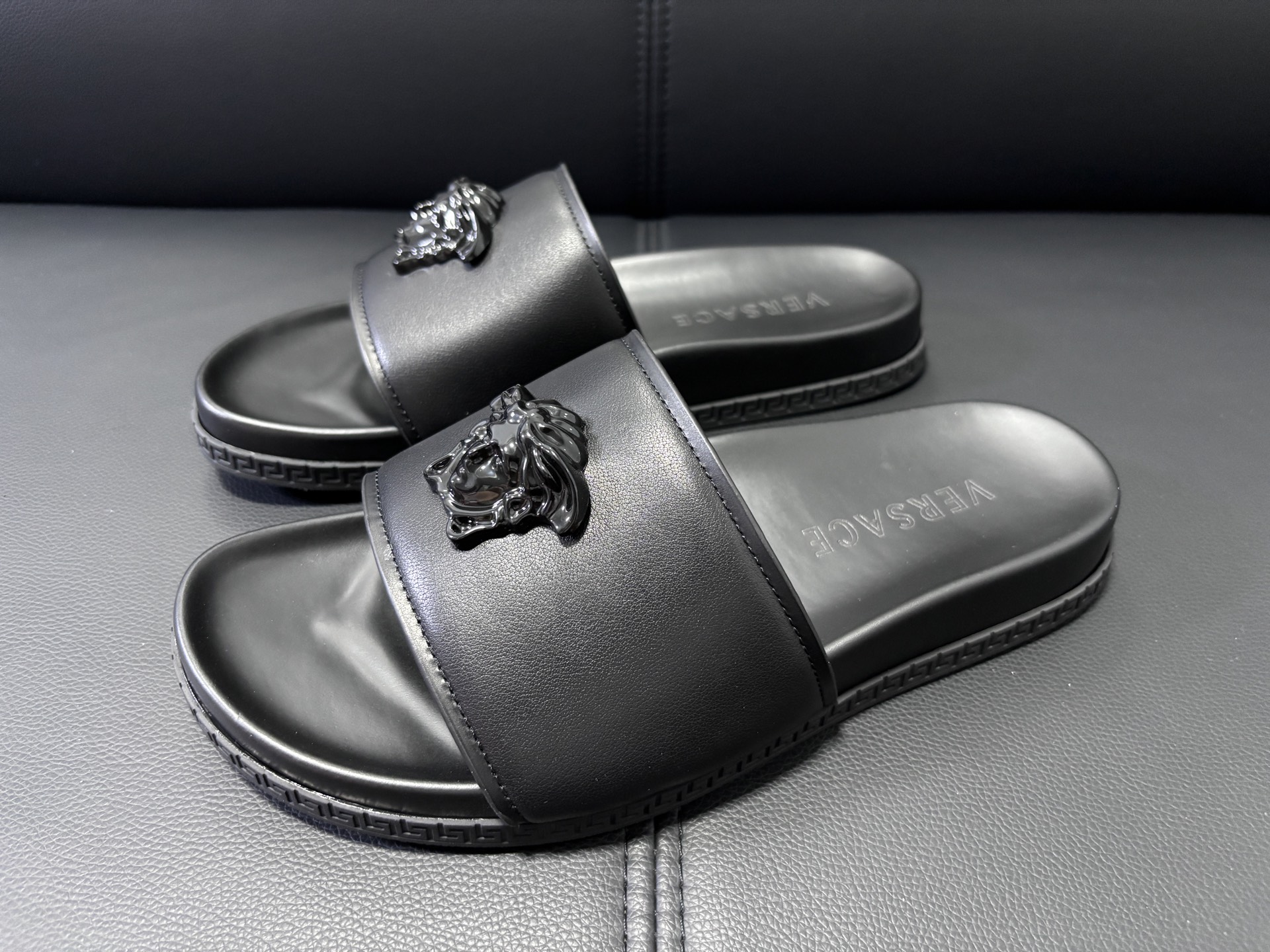 Versace Style Leather Men's Shoes style reference detail image 6 from source 781473