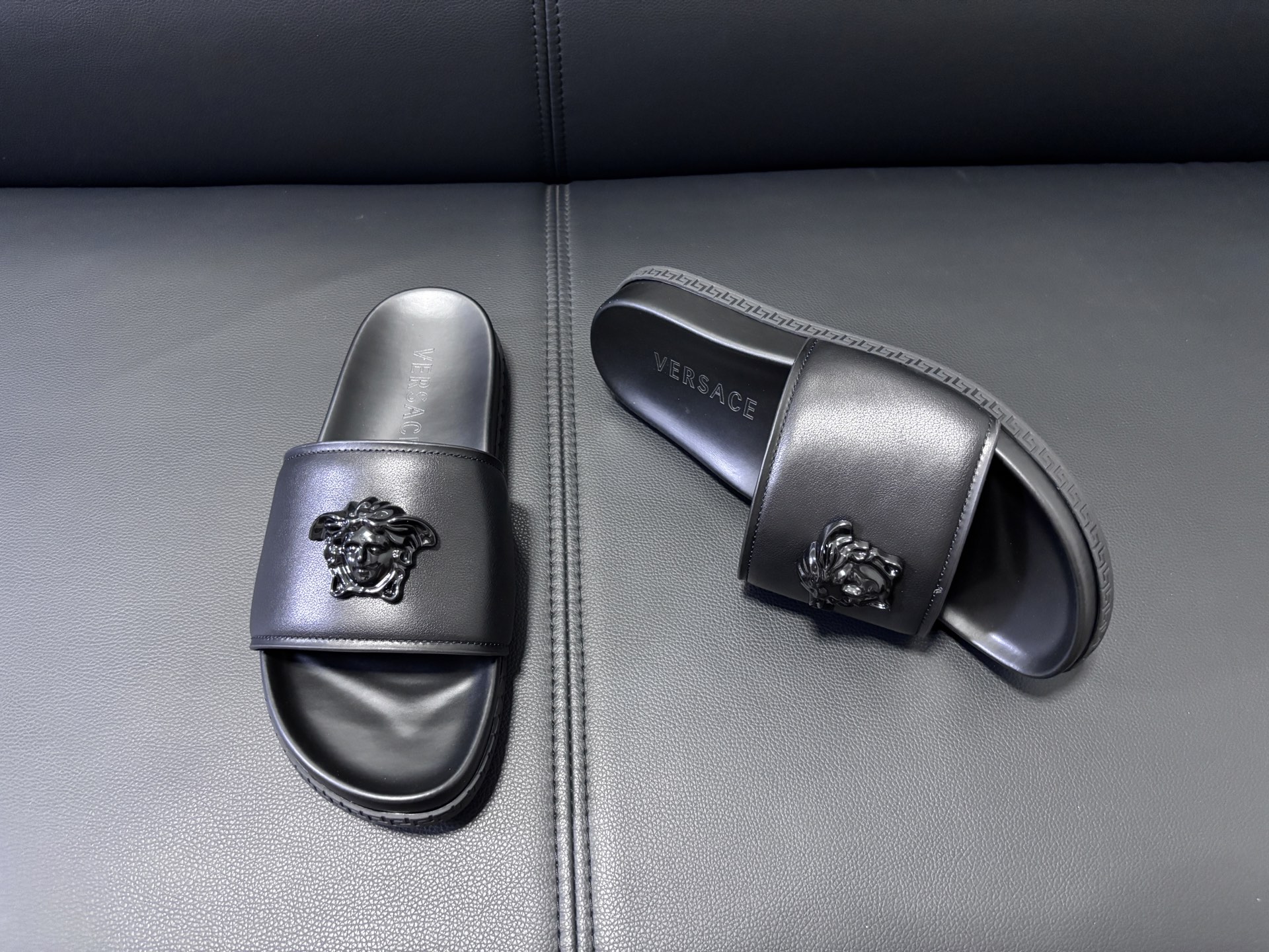 Versace Style Leather Men's Shoes style reference detail image 3 from source 781473