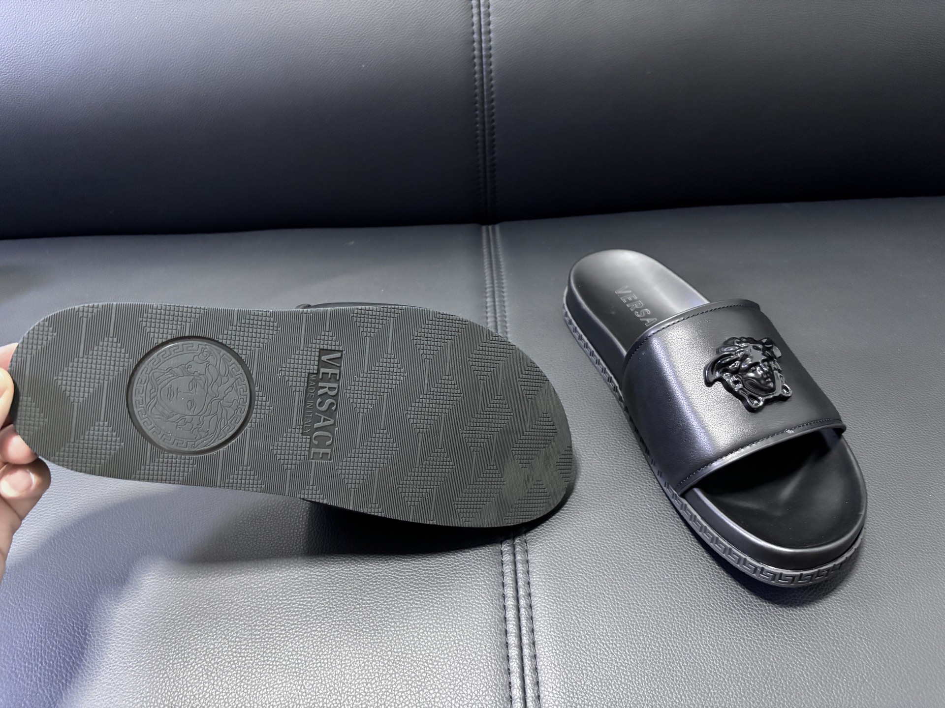 Versace Style Leather Men's Shoes style reference detail image 4 from source 781473