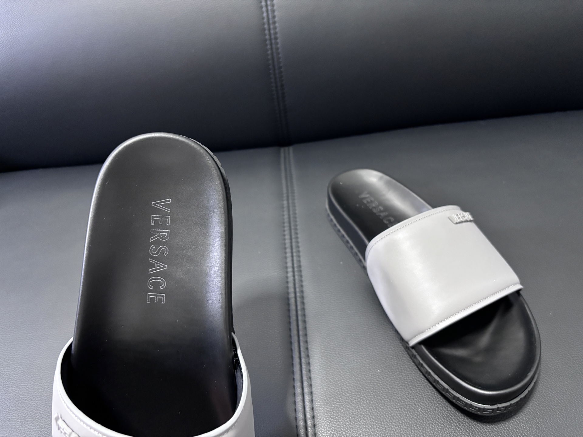 Versace Style Leather Men's Shoes style reference detail image 5 from source 781477