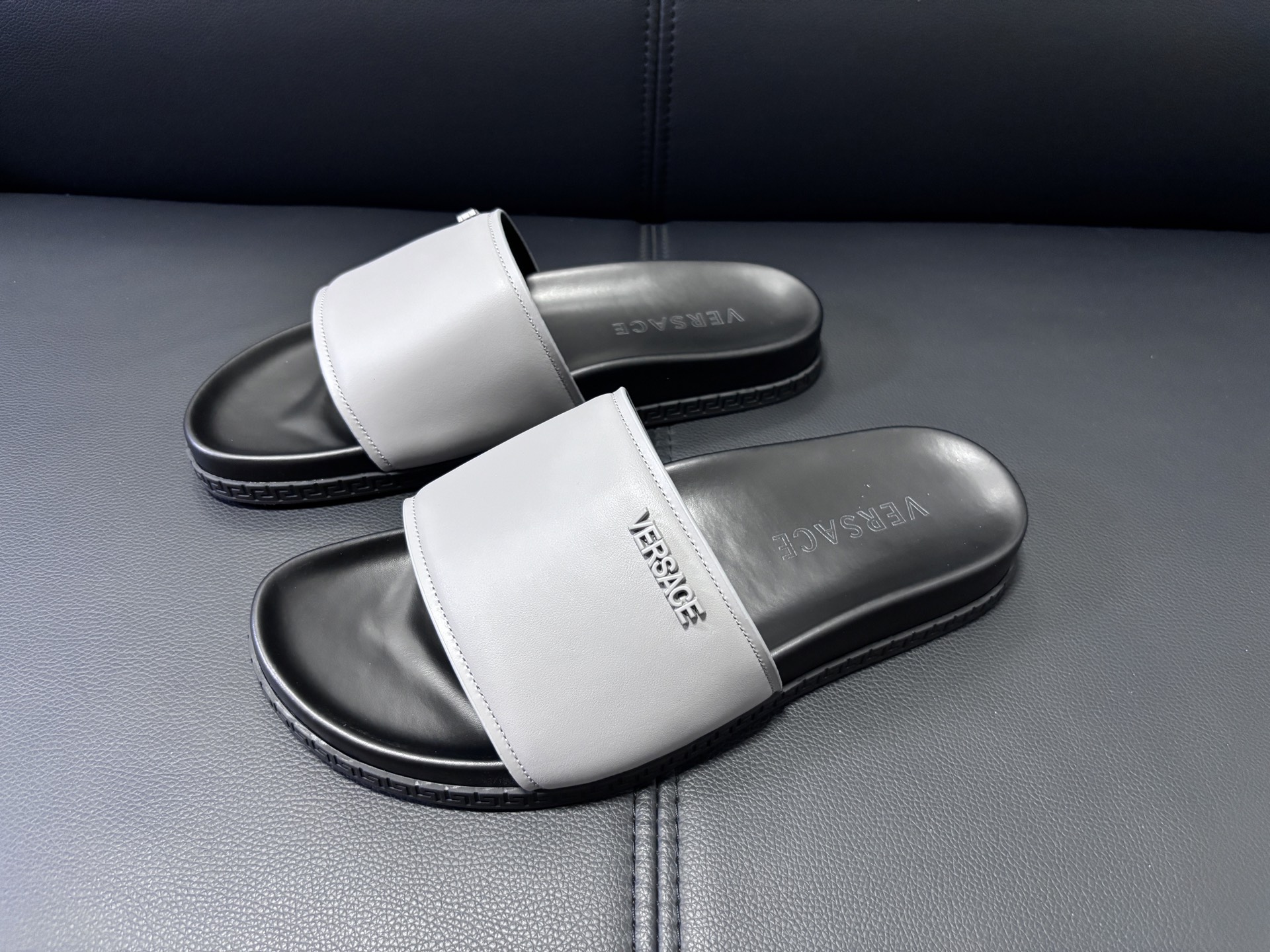 Versace Style Leather Men's Shoes style reference detail image 6 from source 781477